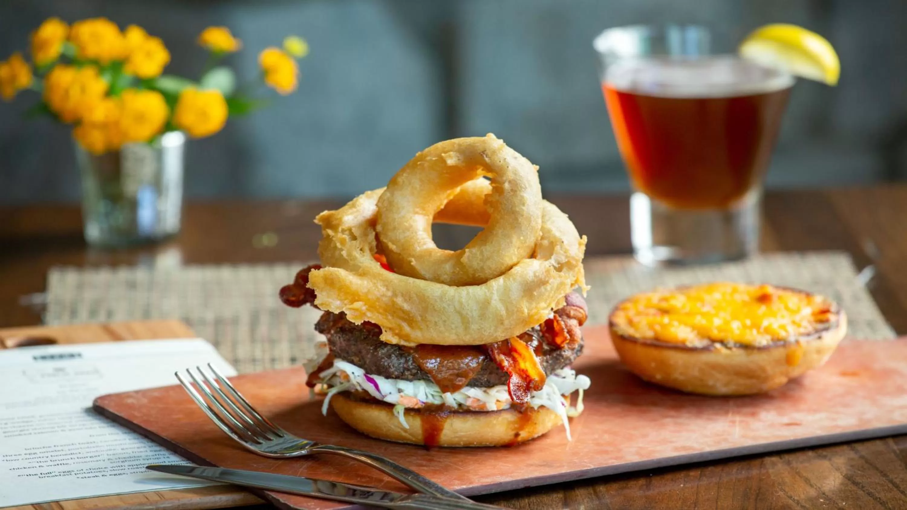 Restaurant/places to eat in Hotel Indigo Atlanta Vinings by IHG