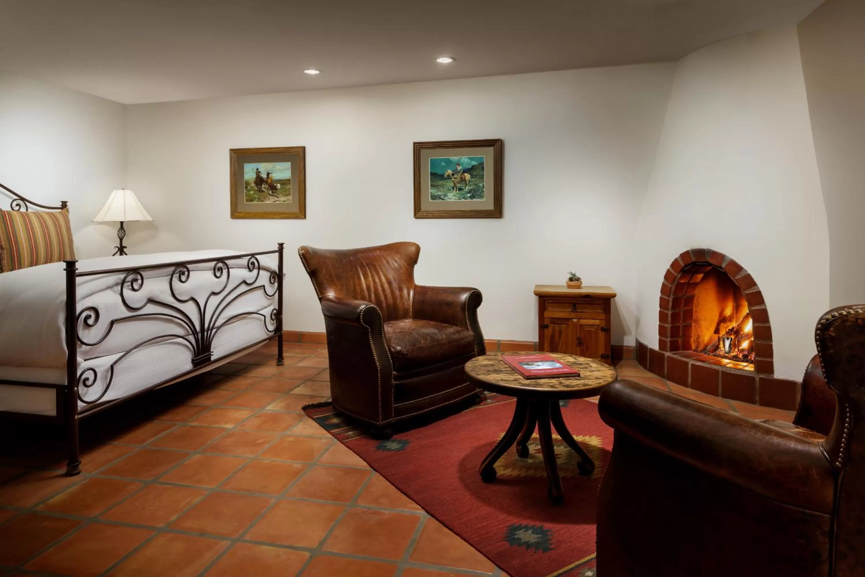 Photo of the whole room in The Hermosa Inn