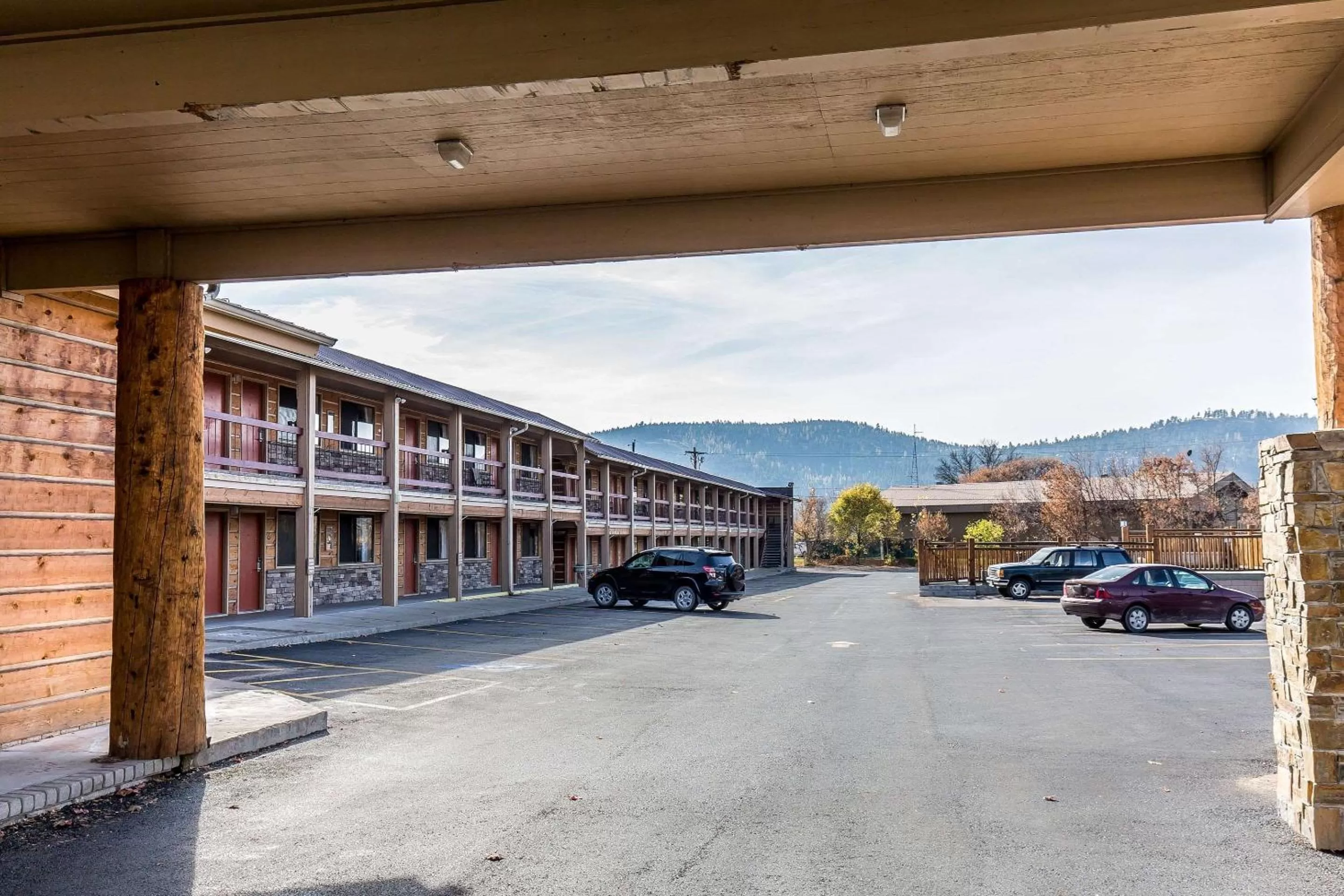 Econo Lodge Inn & Suites Kalispell - Glacier National Park Gateway