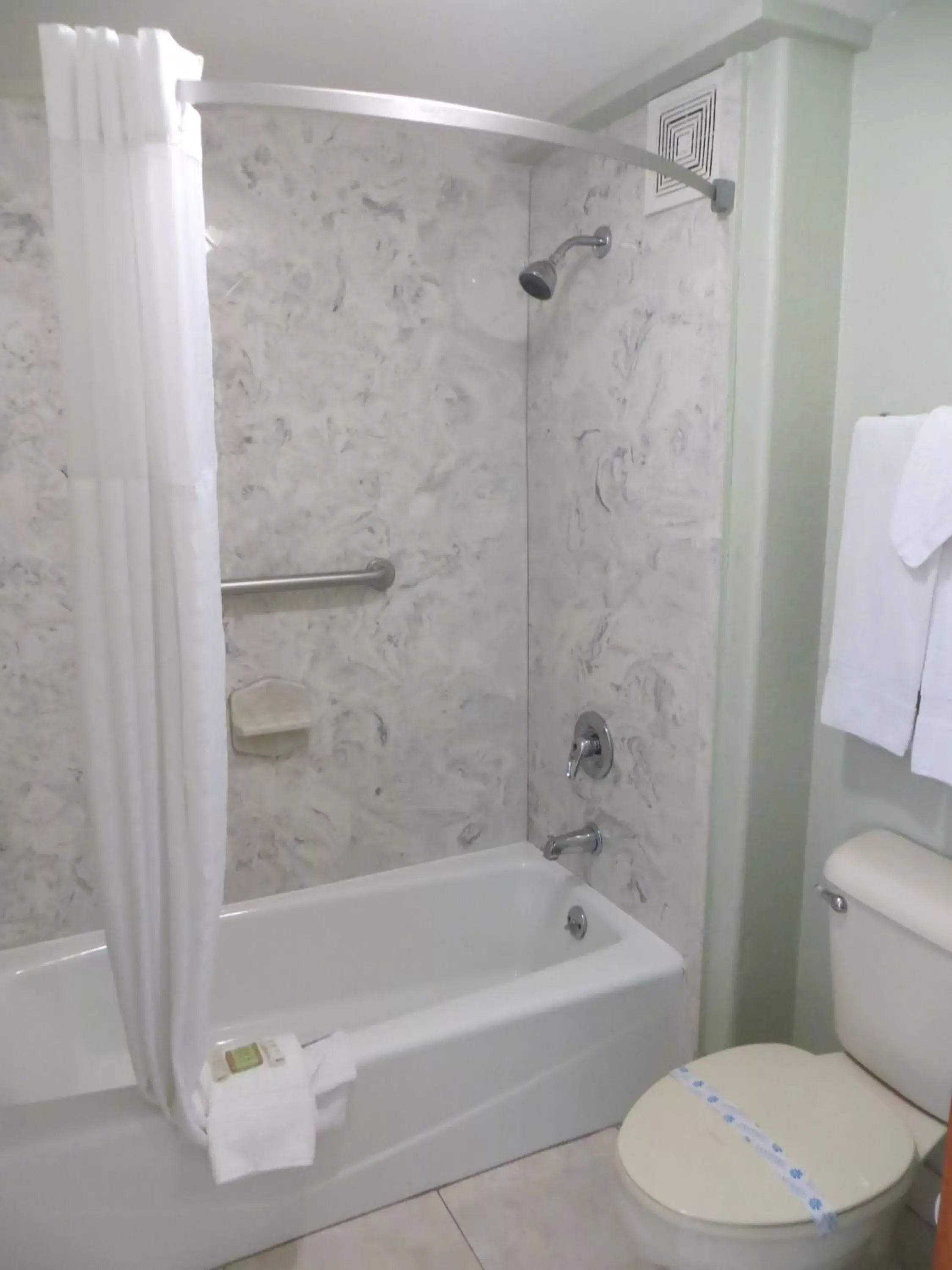 King Studio Suite - Non-Smoking in Super 8 by Wyndham South Padre Island King Studio Suite - Non-Smoking in Super 8 by Wyndham South Padre Island