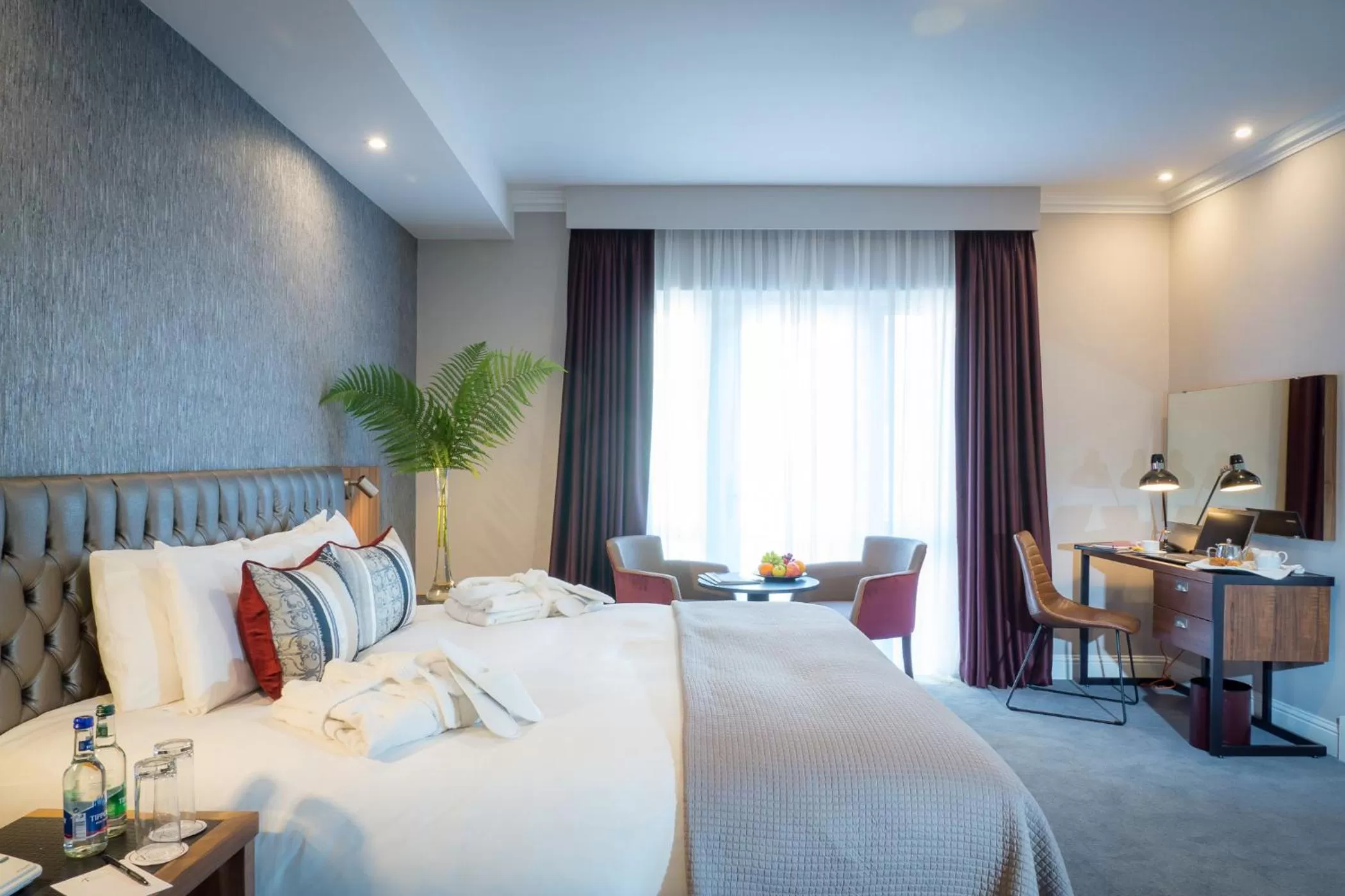 Bedroom, Bed in Talbot Hotel Midleton