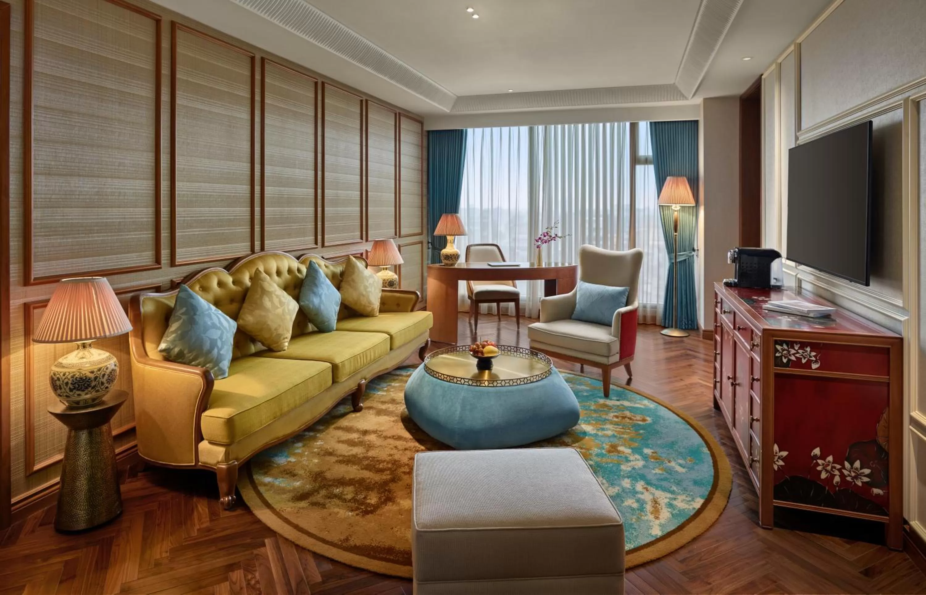 Living room in Grand Mercure Hanoi
