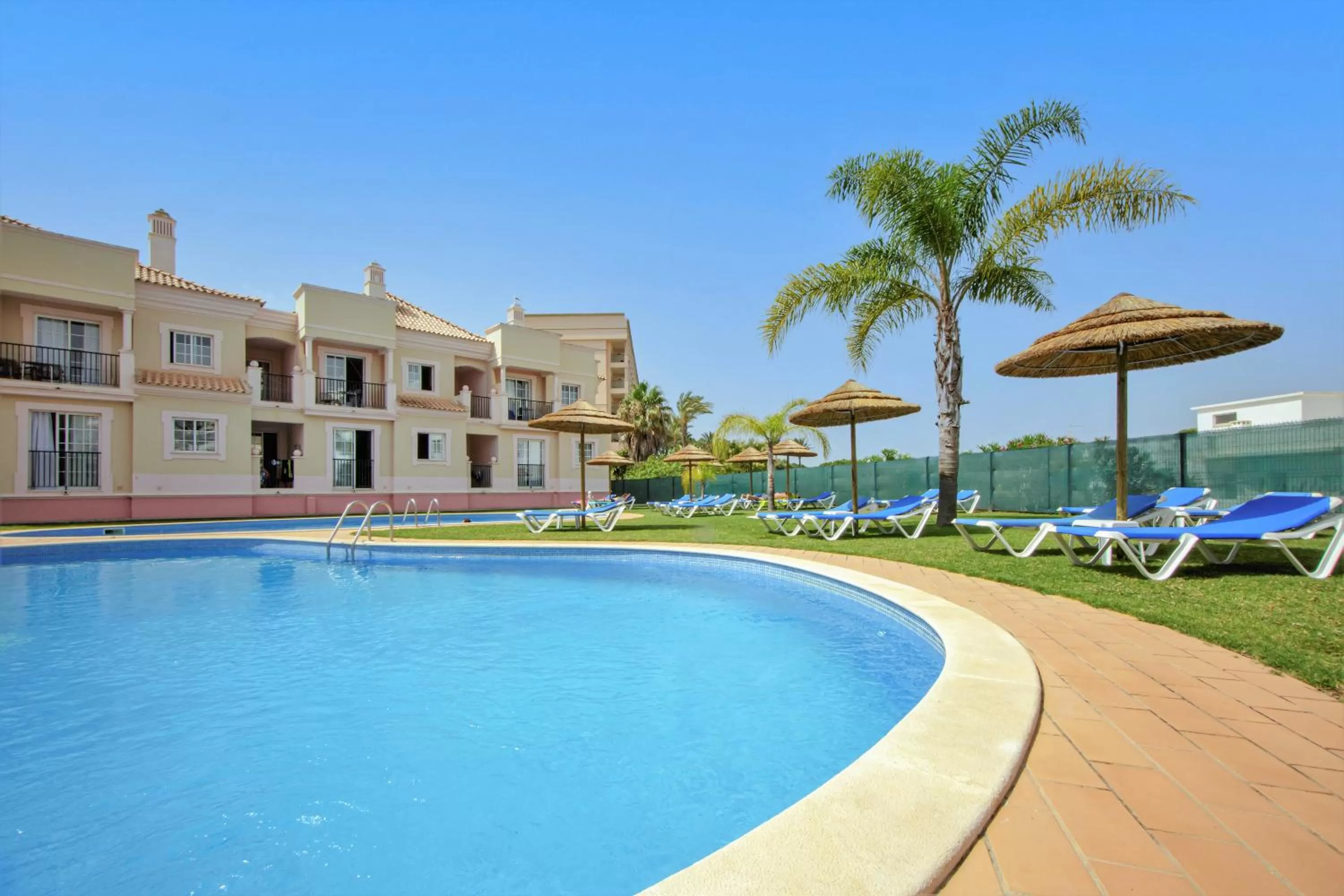 Swimming pool in Aquamar Albufeira Aparthotel