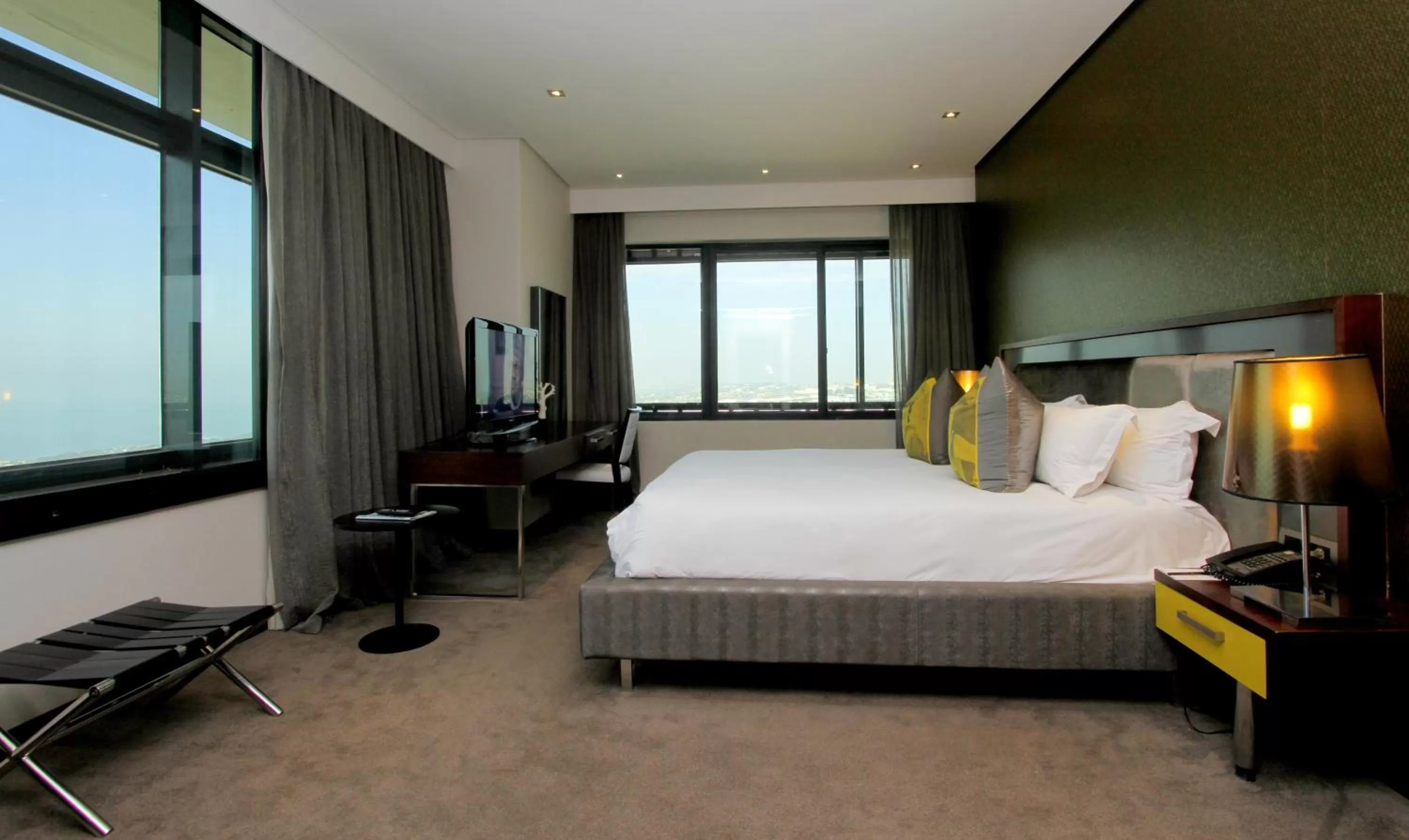 Bedroom, Bed in Coastlands Umhlanga Hotel and Convention Centre