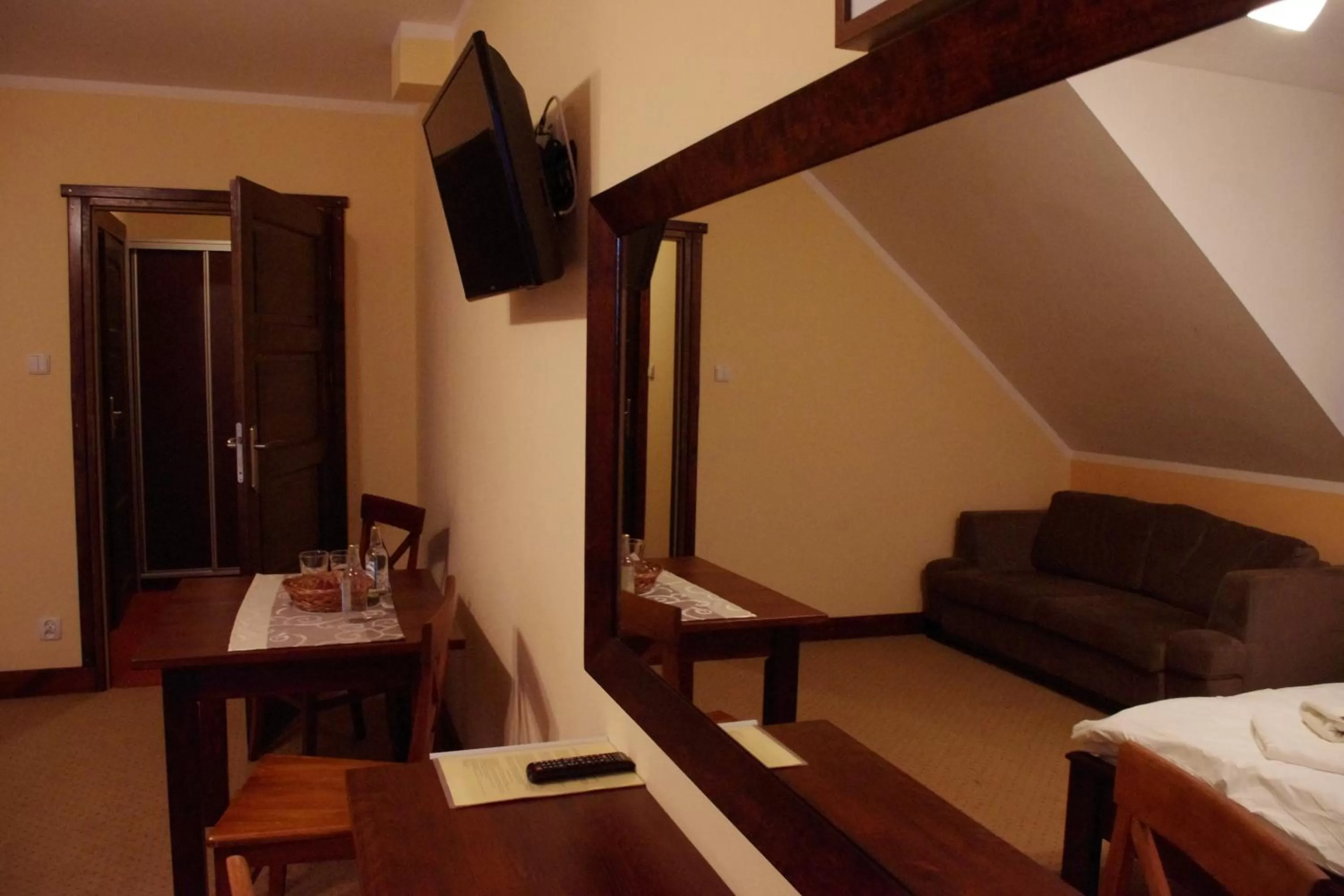 Seating area, Bed in Gościniec Molo