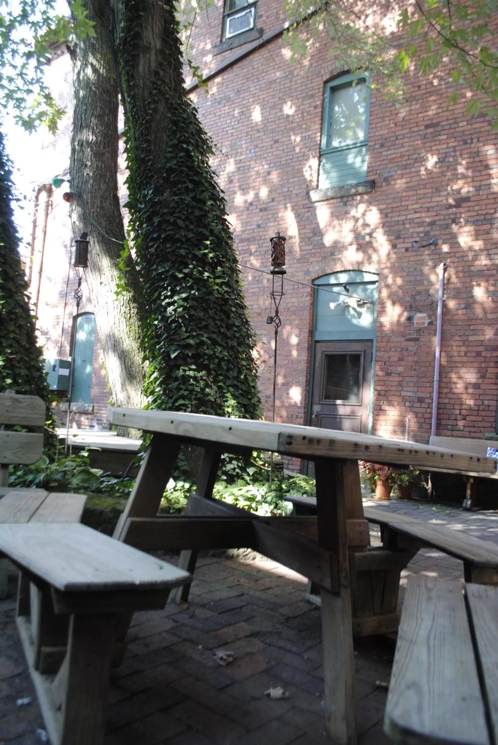 Patio in Hotel Millersburg