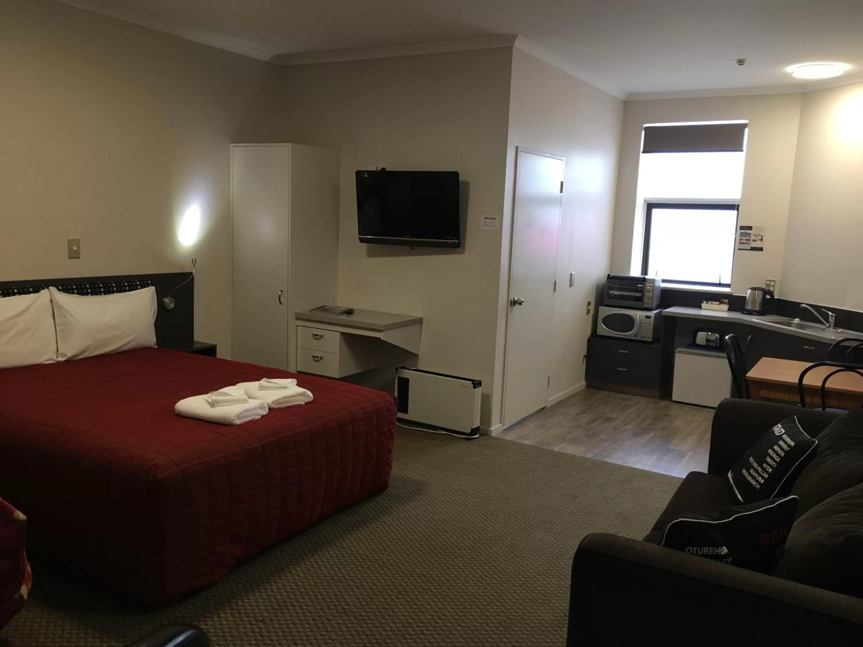 Bed in Motel on Carroll