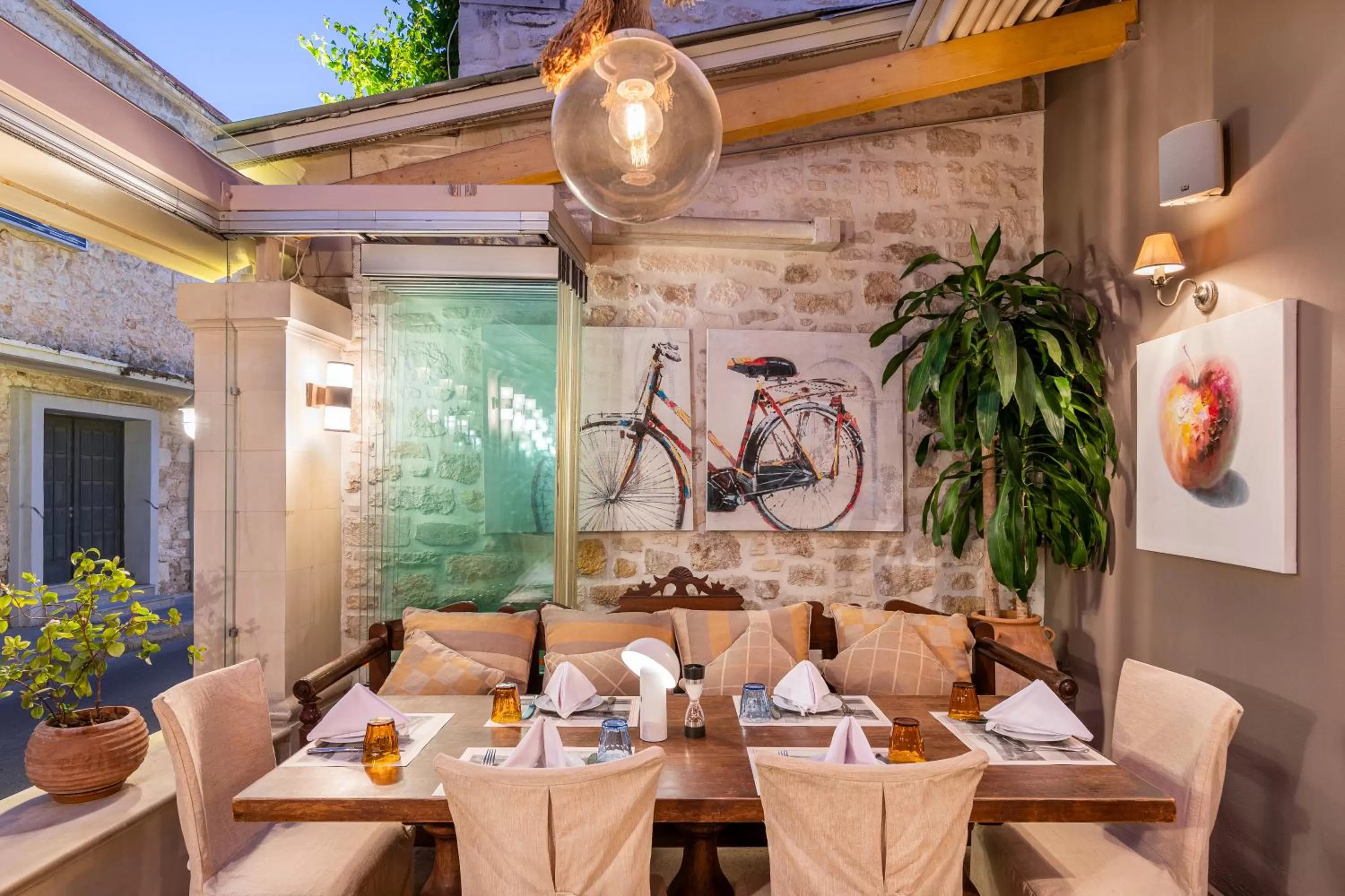 Restaurant/places to eat in Palazzino Di Corina