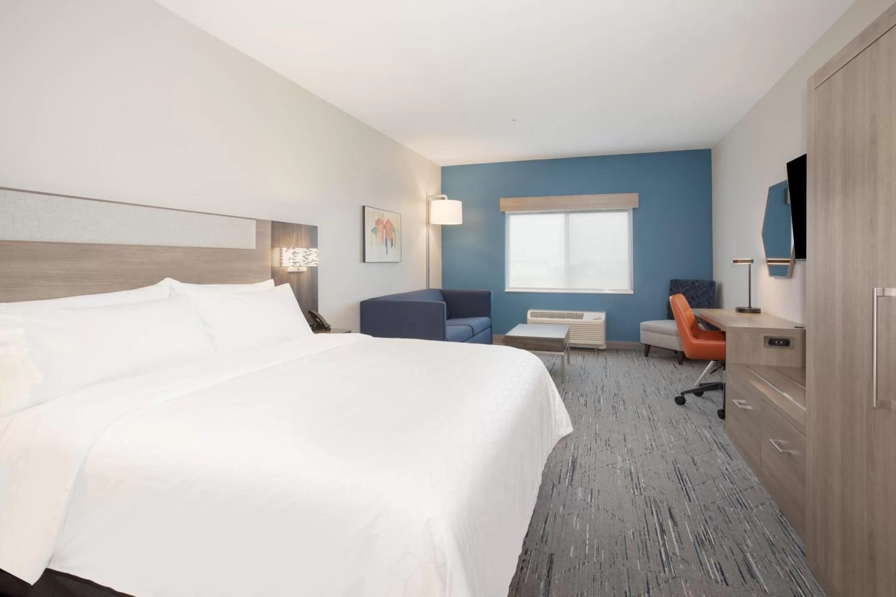 Bedroom, Bed in Holiday Inn Express Hotel & Suites Idaho Falls by IHG