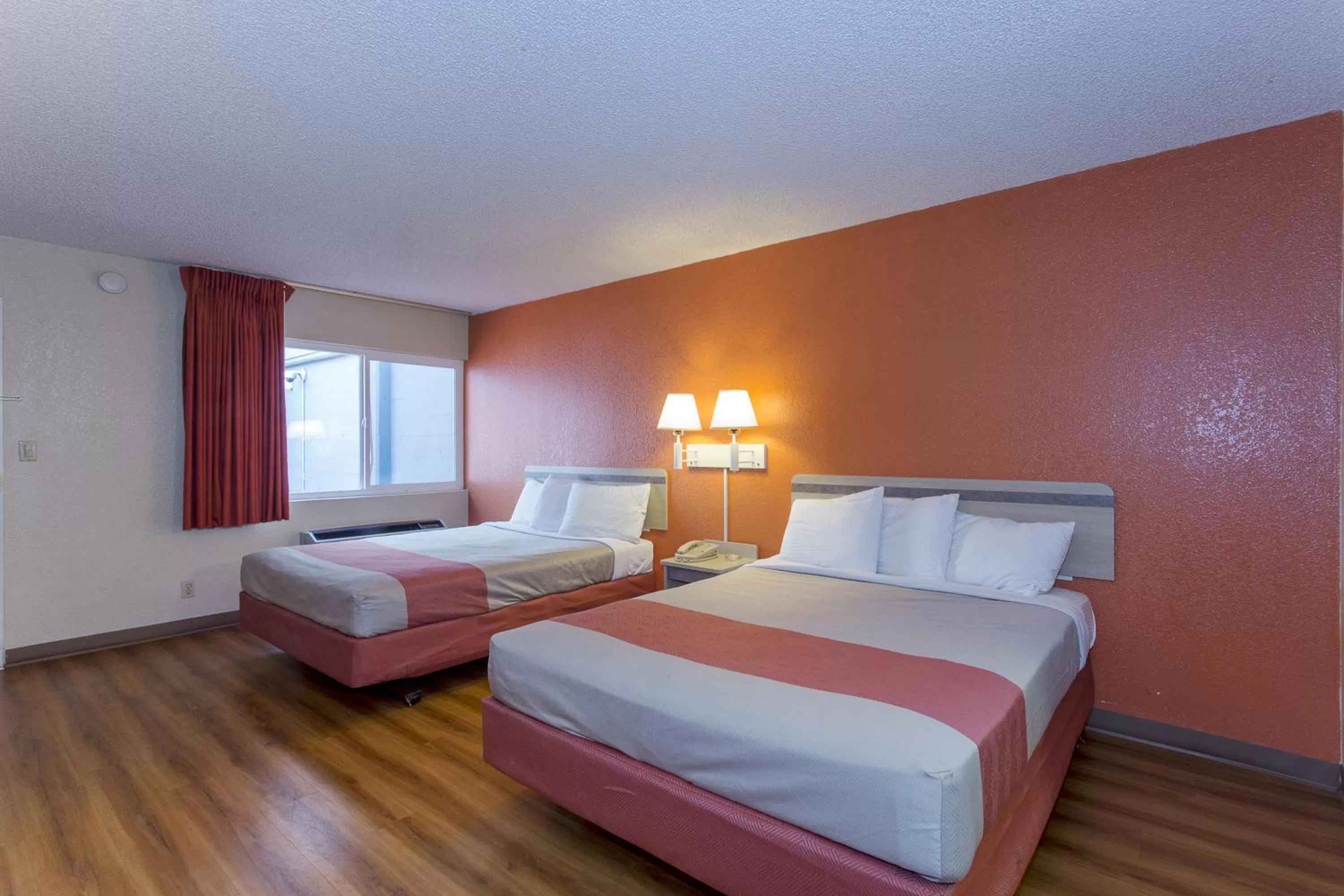 Bedroom, Bed in Cathedral Hill Hotel