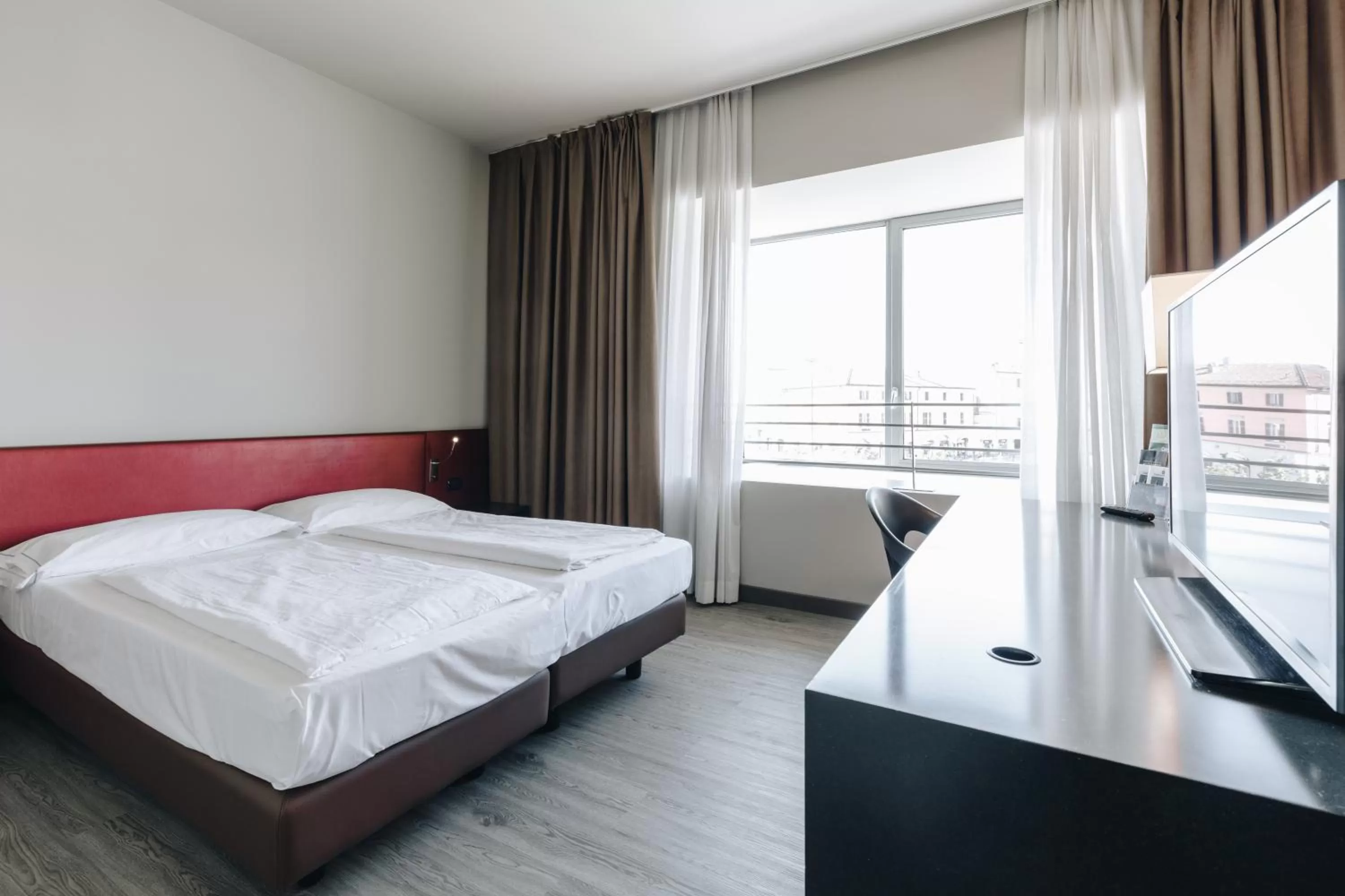 Bed in Hotel Continental