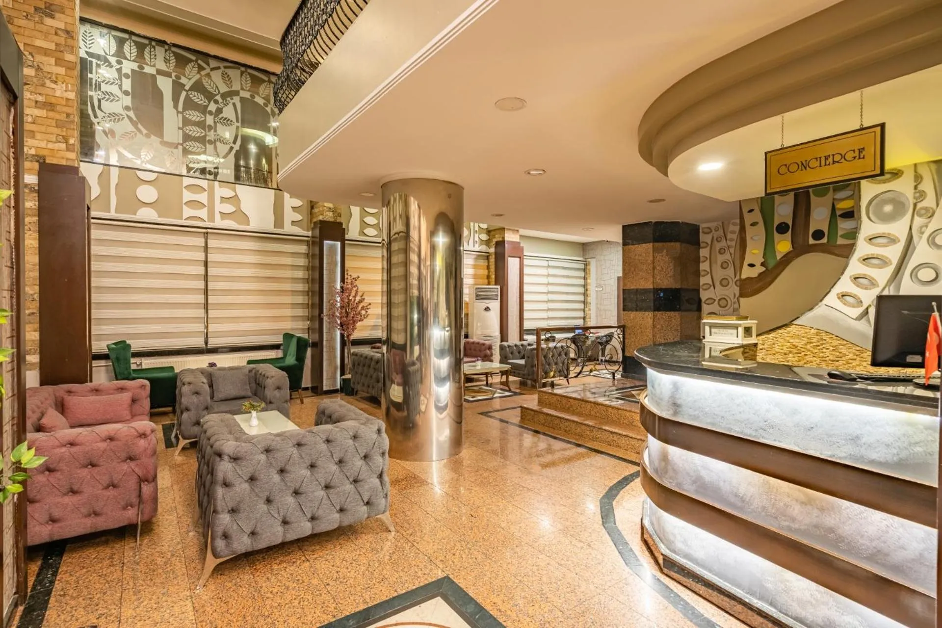 Lobby or reception in Buyuk Velic Hotel