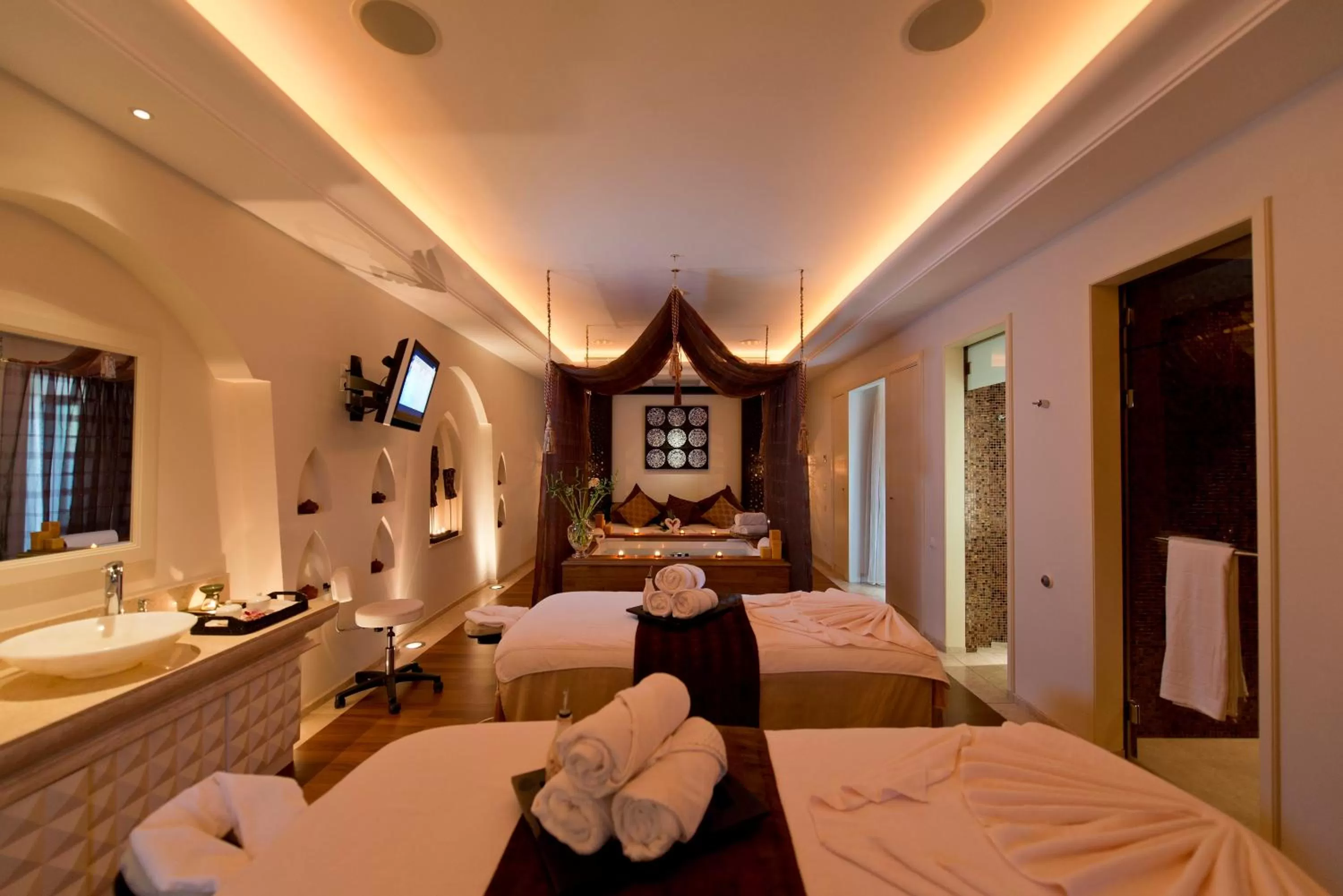 Spa and wellness centre/facilities, Bed in Xanadu Resort - High Class All Inclusive