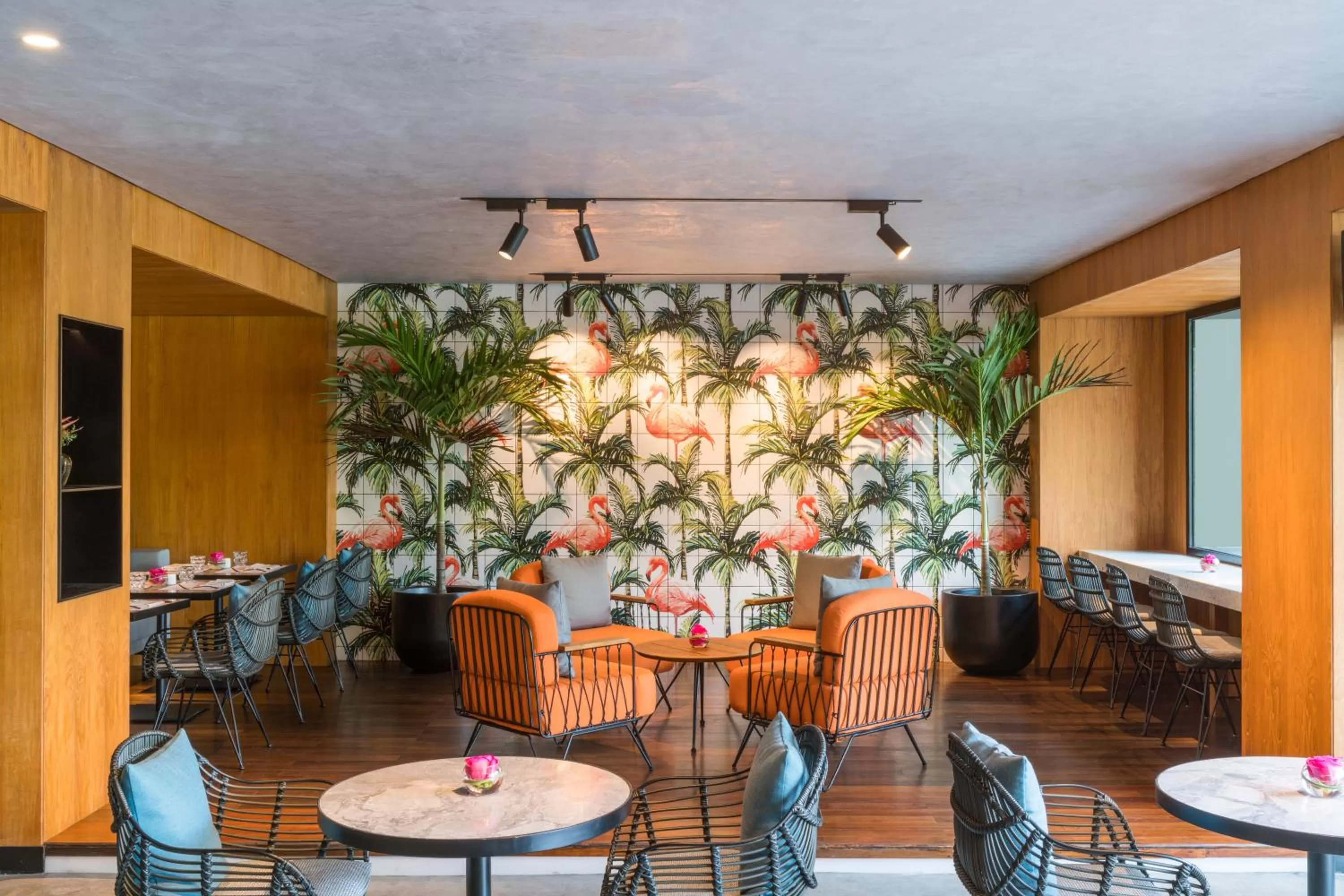 Lounge or bar in Swissôtel Jakarta PIK Avenue