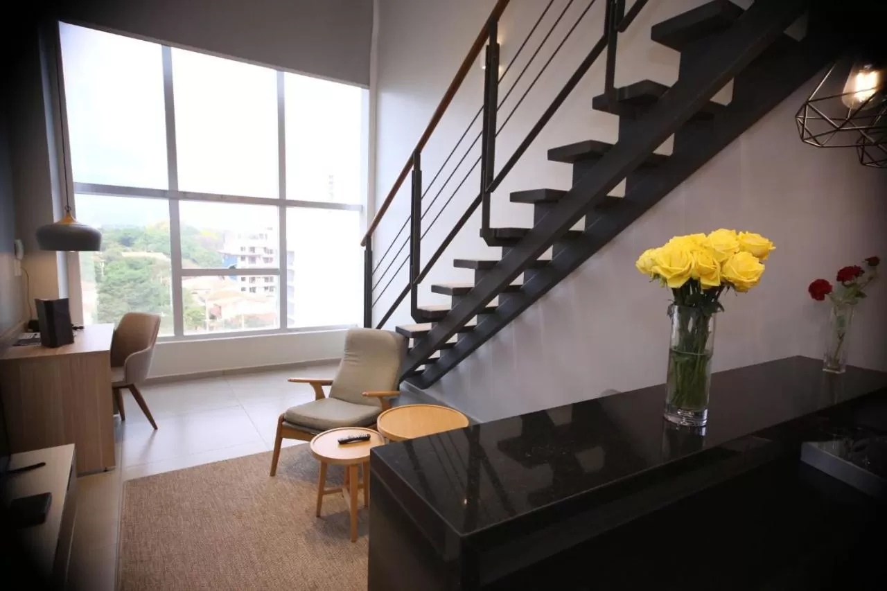 Seating Area in Hotel Le Pelican