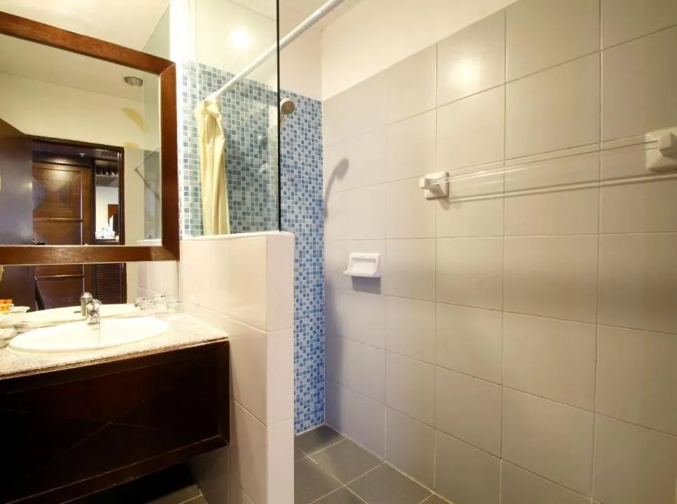 Bathroom in Princeton Bangkok