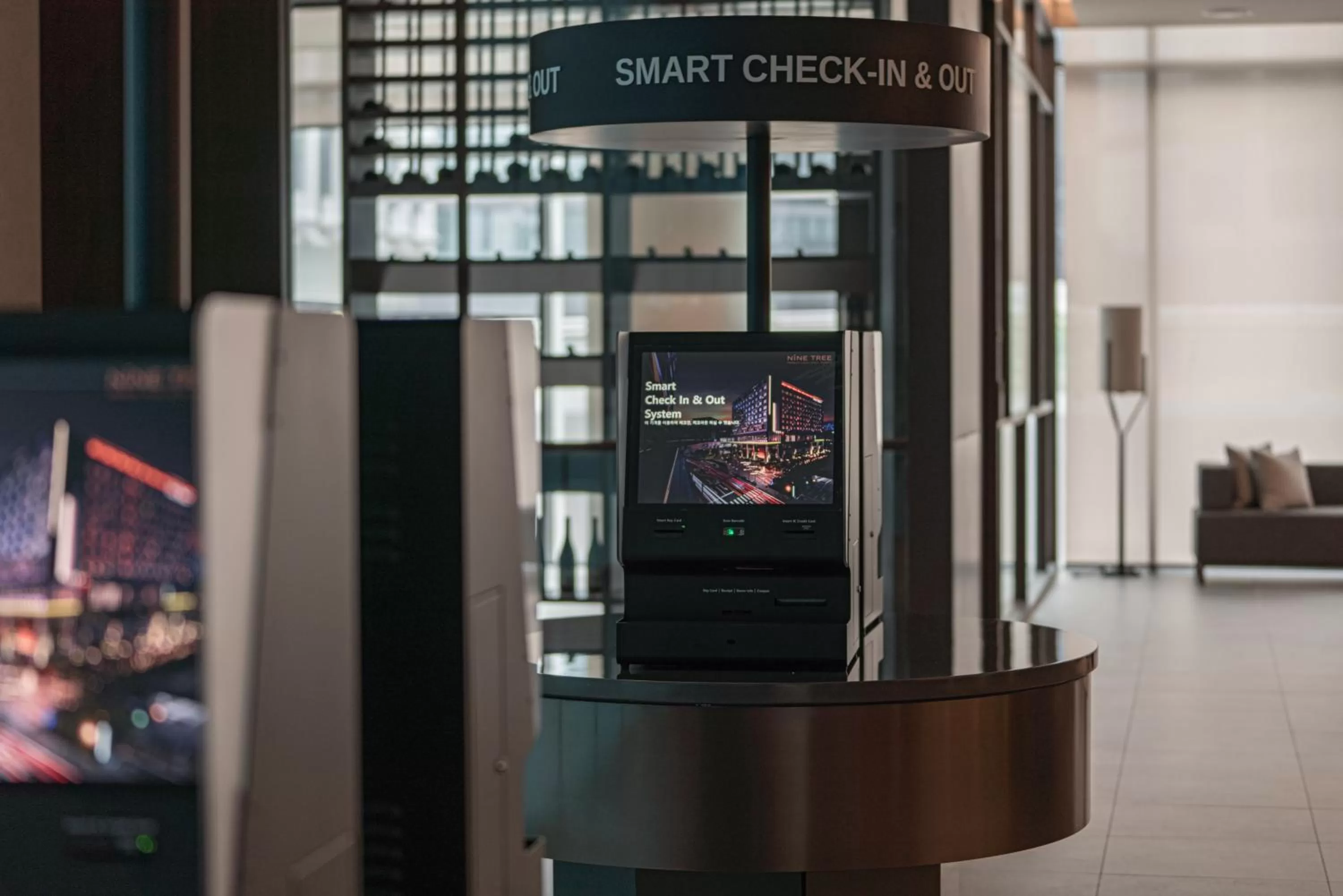 Lobby or reception in Nine Tree by Parnas Seoul Pangyo