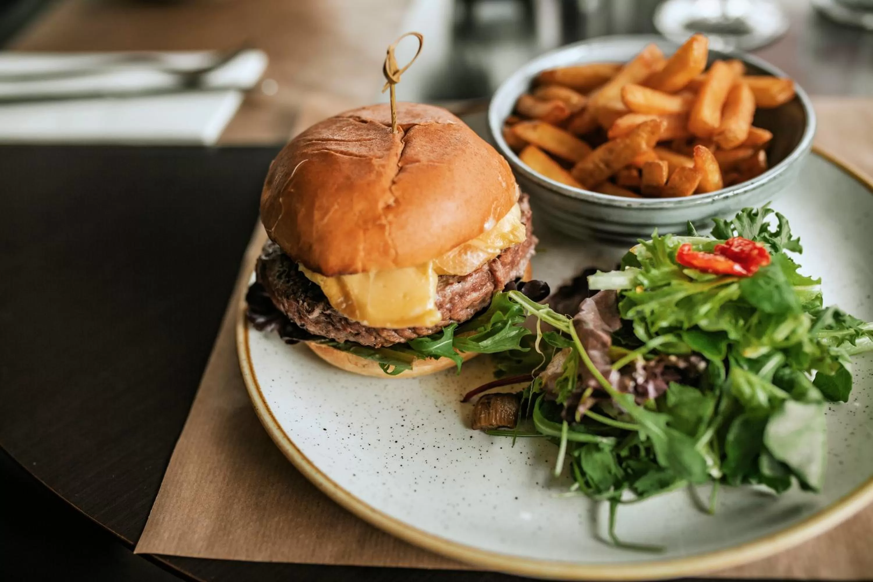 Restaurant/places to eat in B&B HOTEL Lyon Nord 4 étoiles