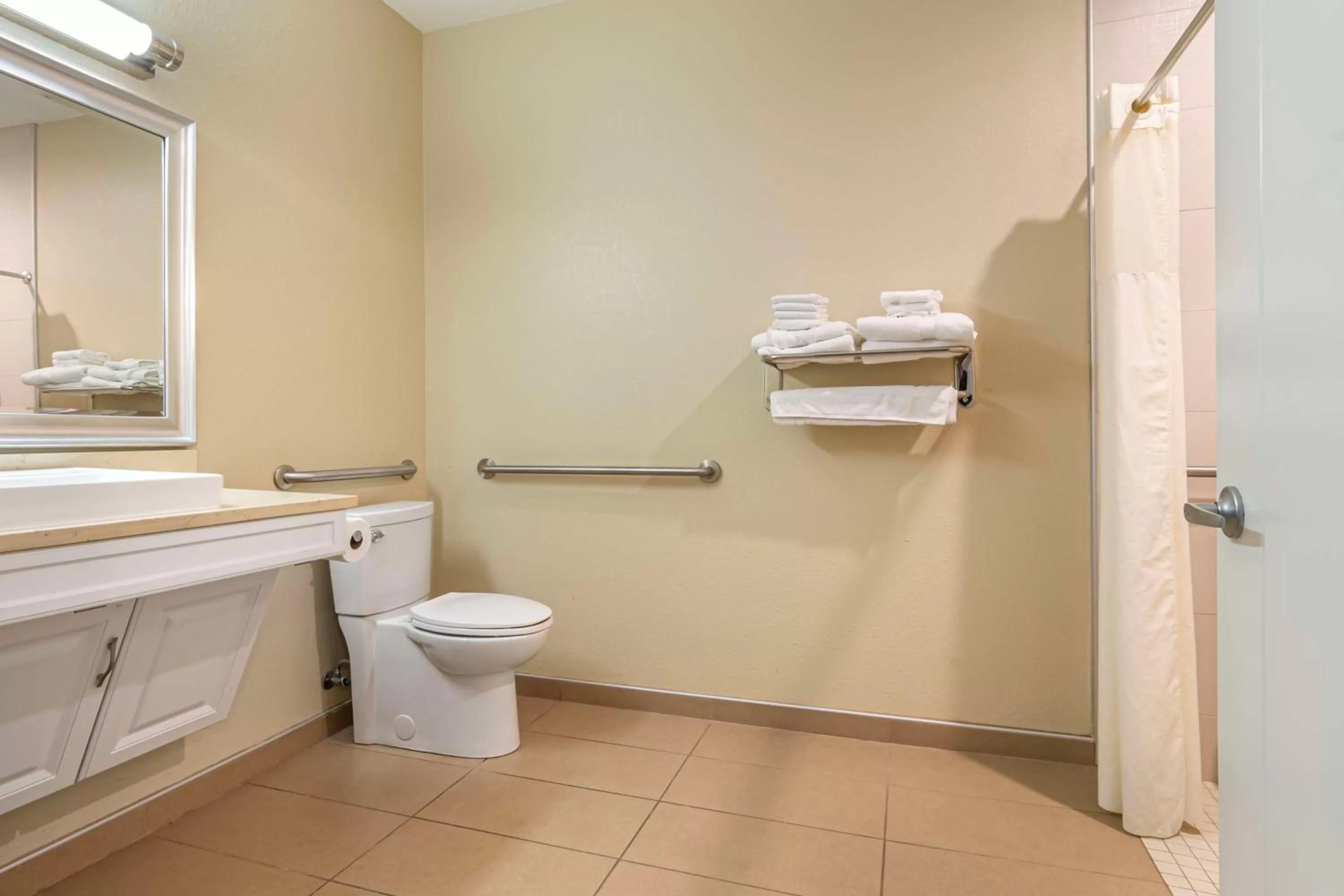 Bathroom in Best Western On the River