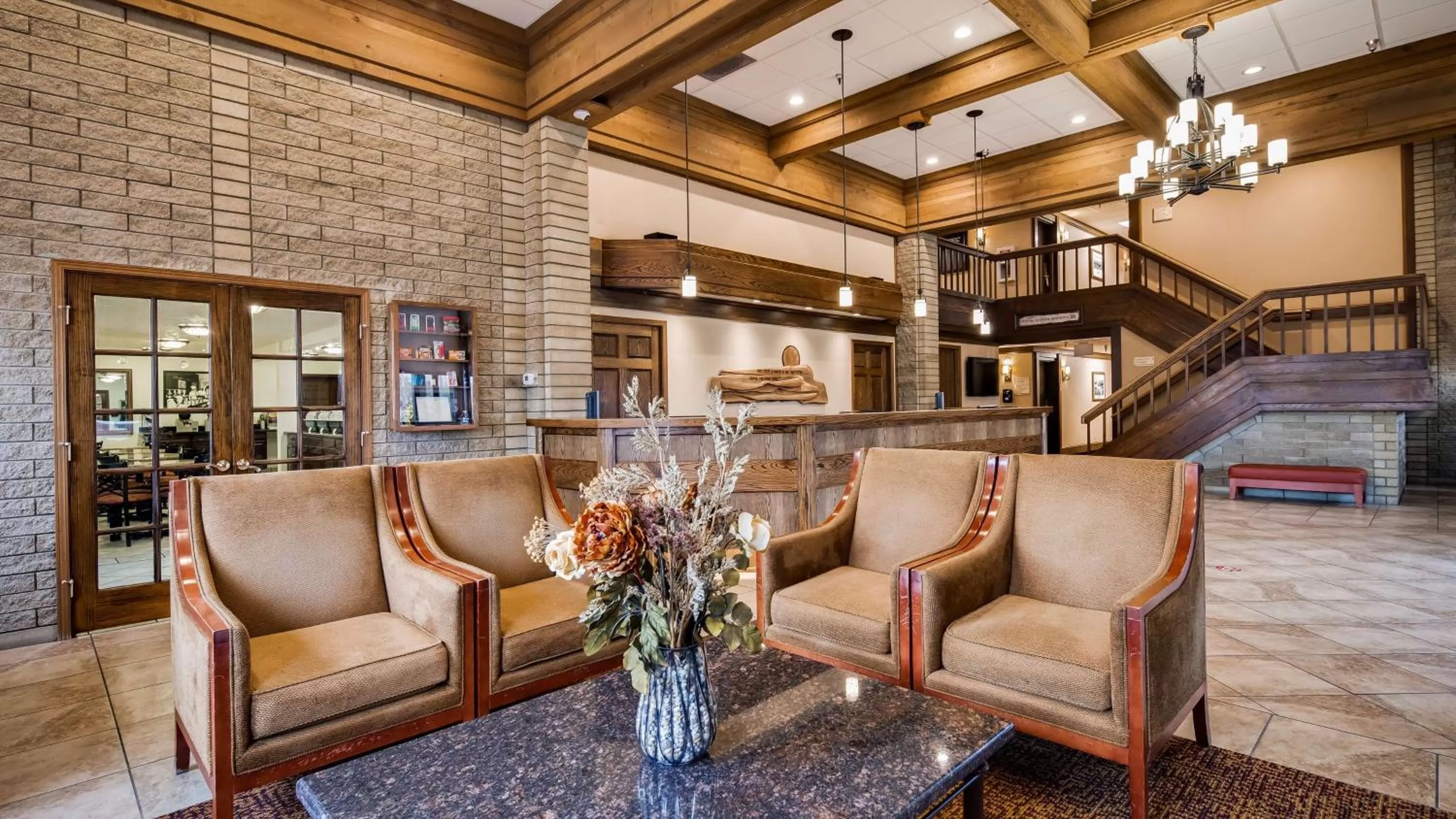 Lobby or reception in Best Western Plus Ahtanum Inn