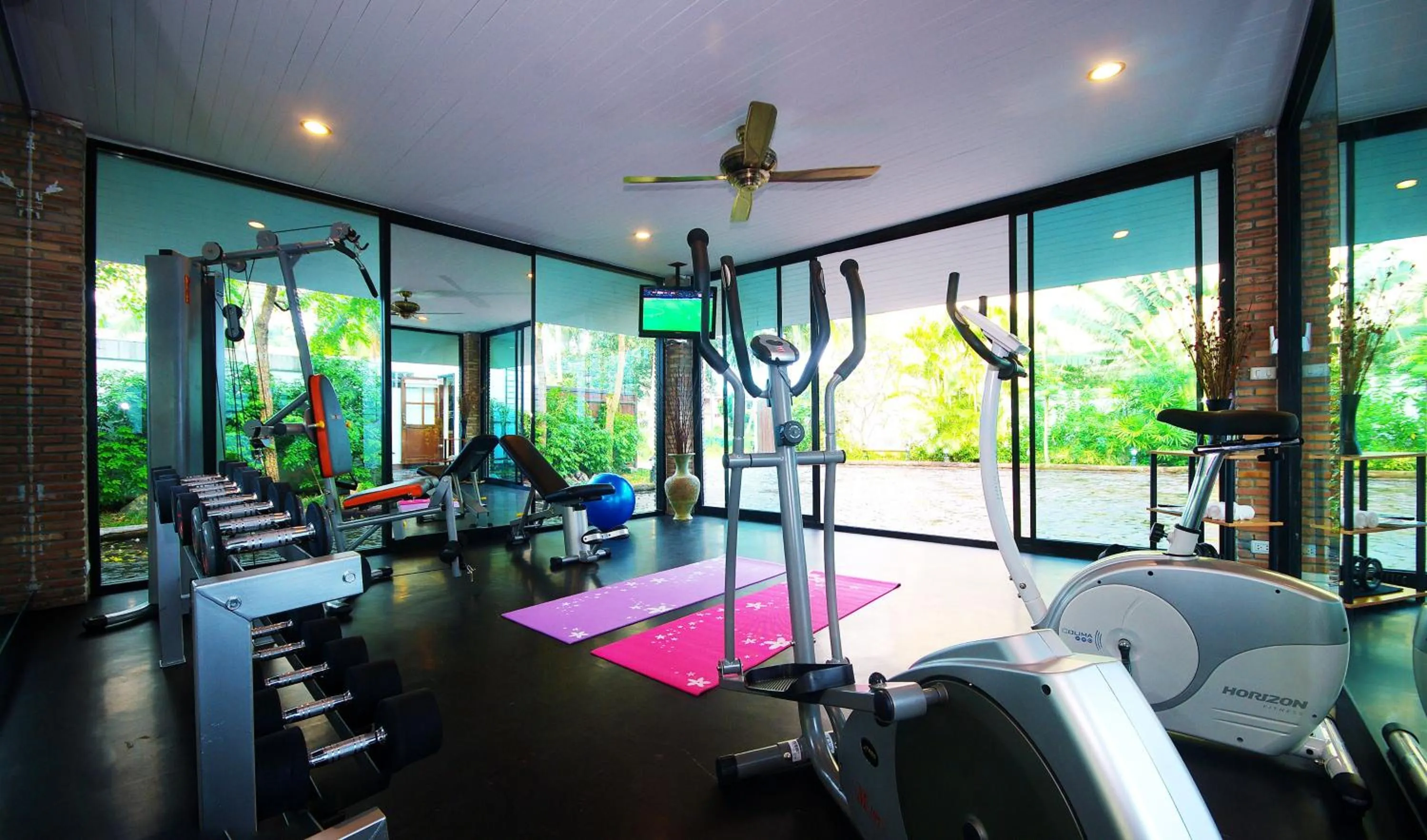 Fitness centre/facilities in Samui Sun Villa