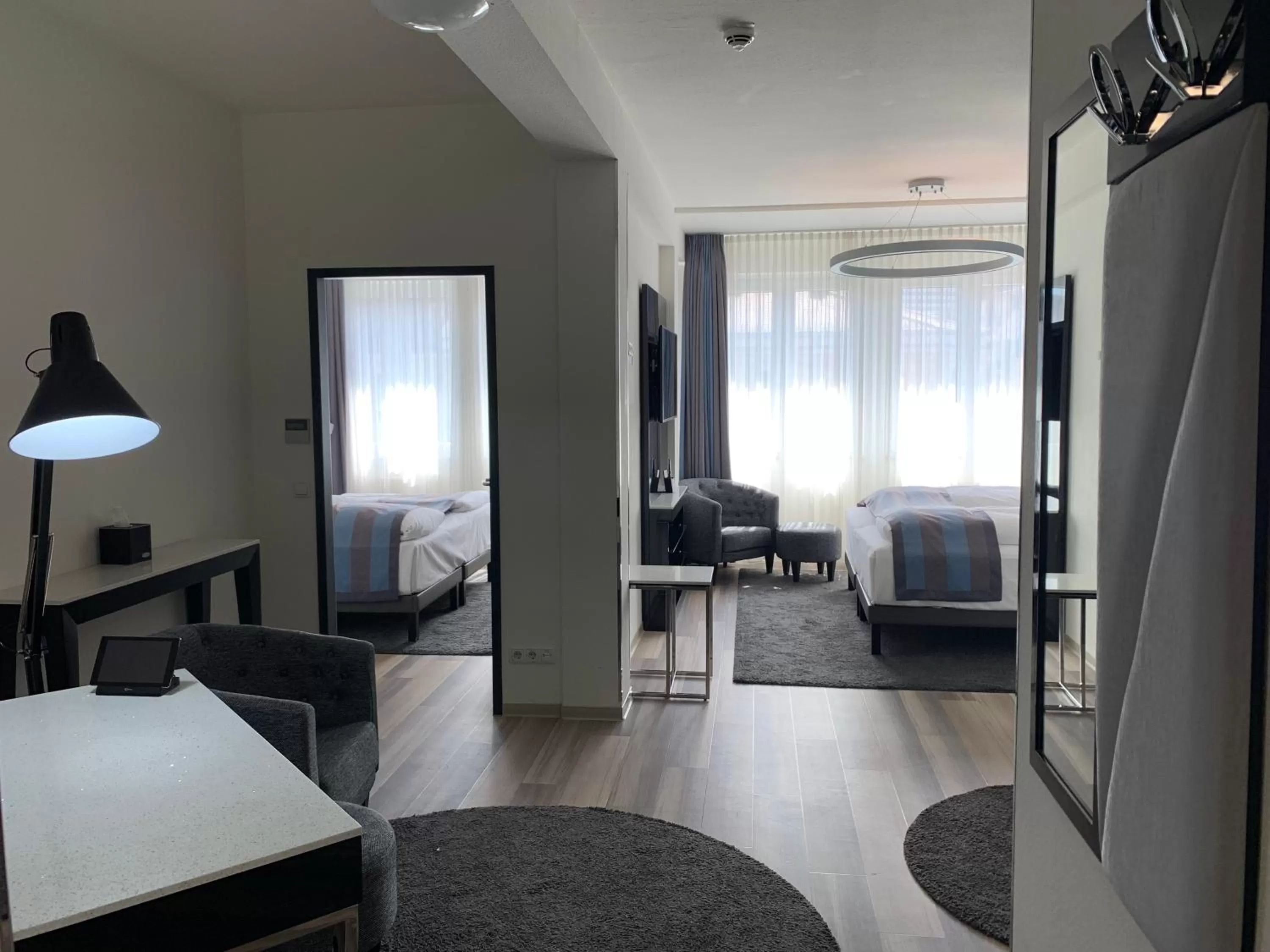 Living room, Bed in Mercure Hotel Kaiserhof City Center