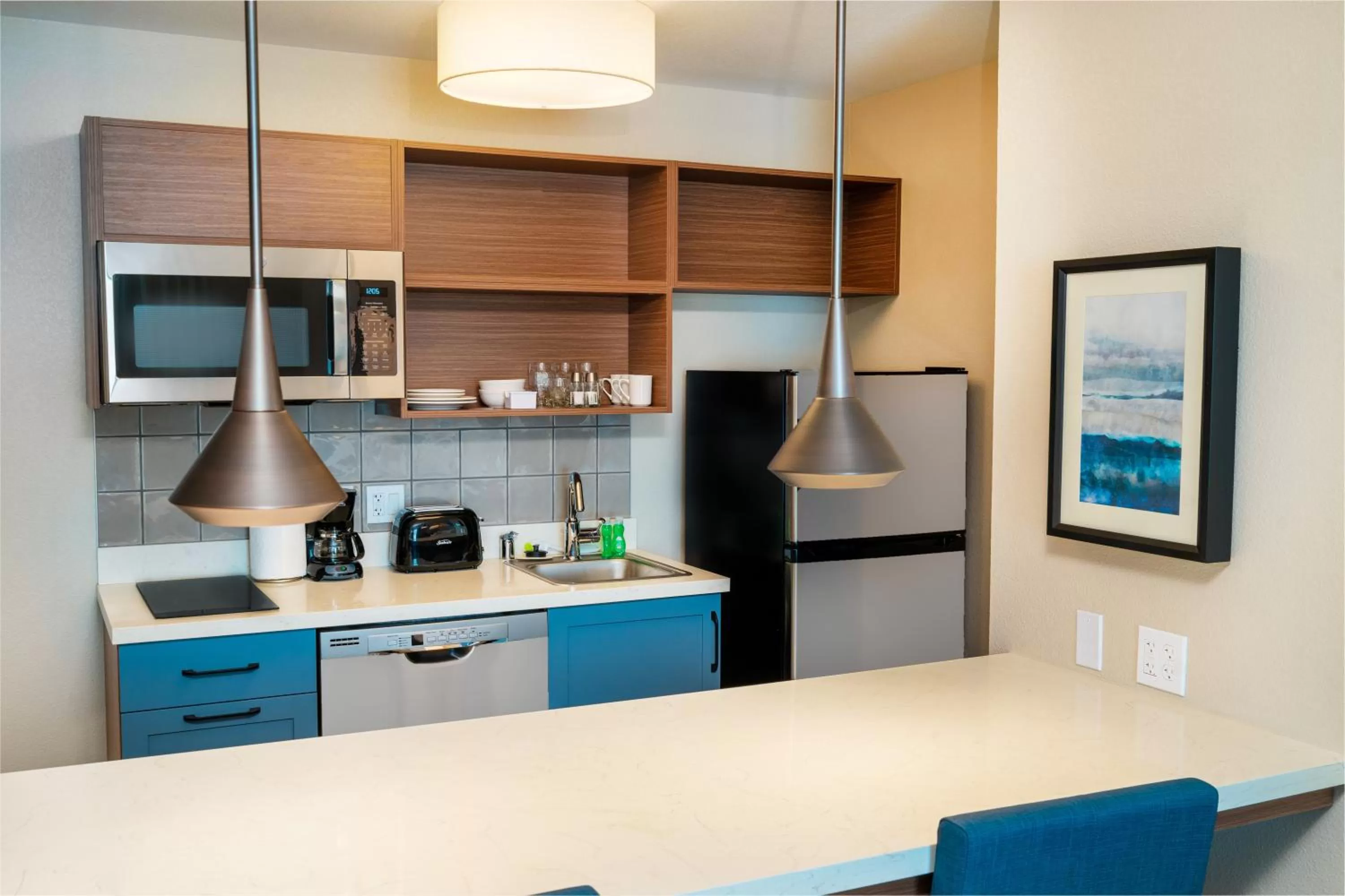 Kitchen or kitchenette in Candlewood Suites - Las Vegas - E Tropicana by IHG