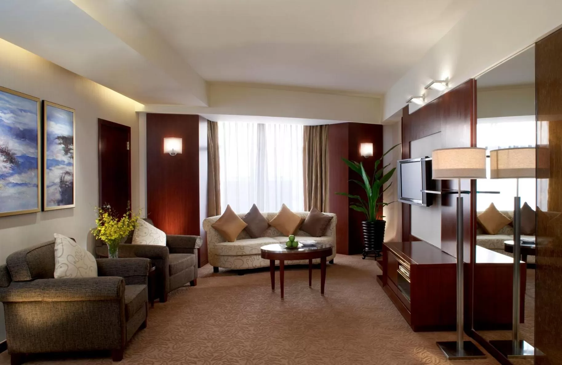 Photo of the whole room in Shangri-La Shenzhen