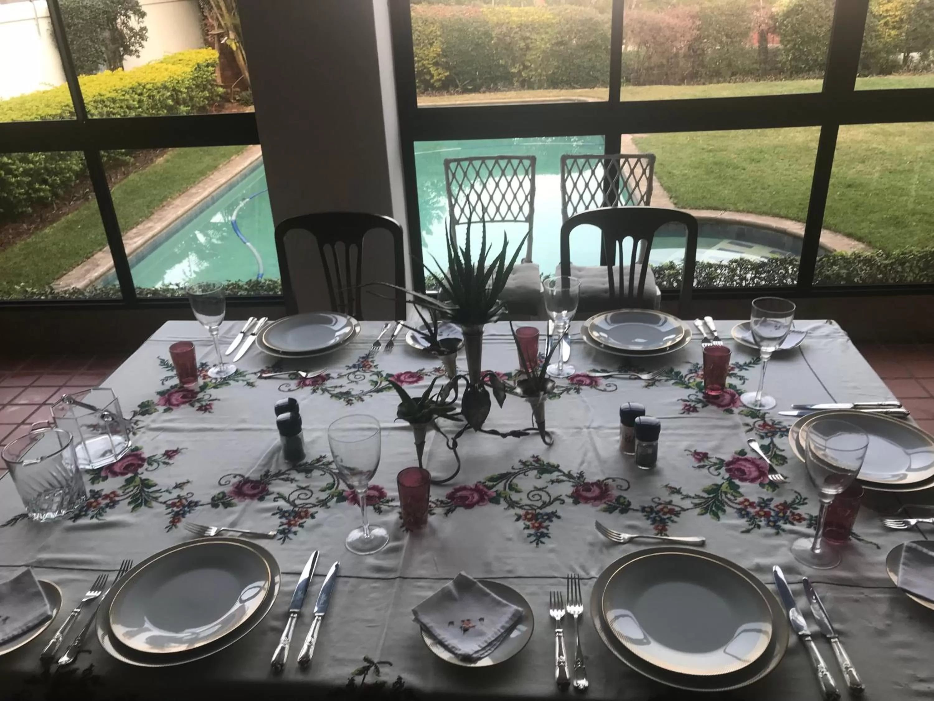 Patio in Holland House B&B