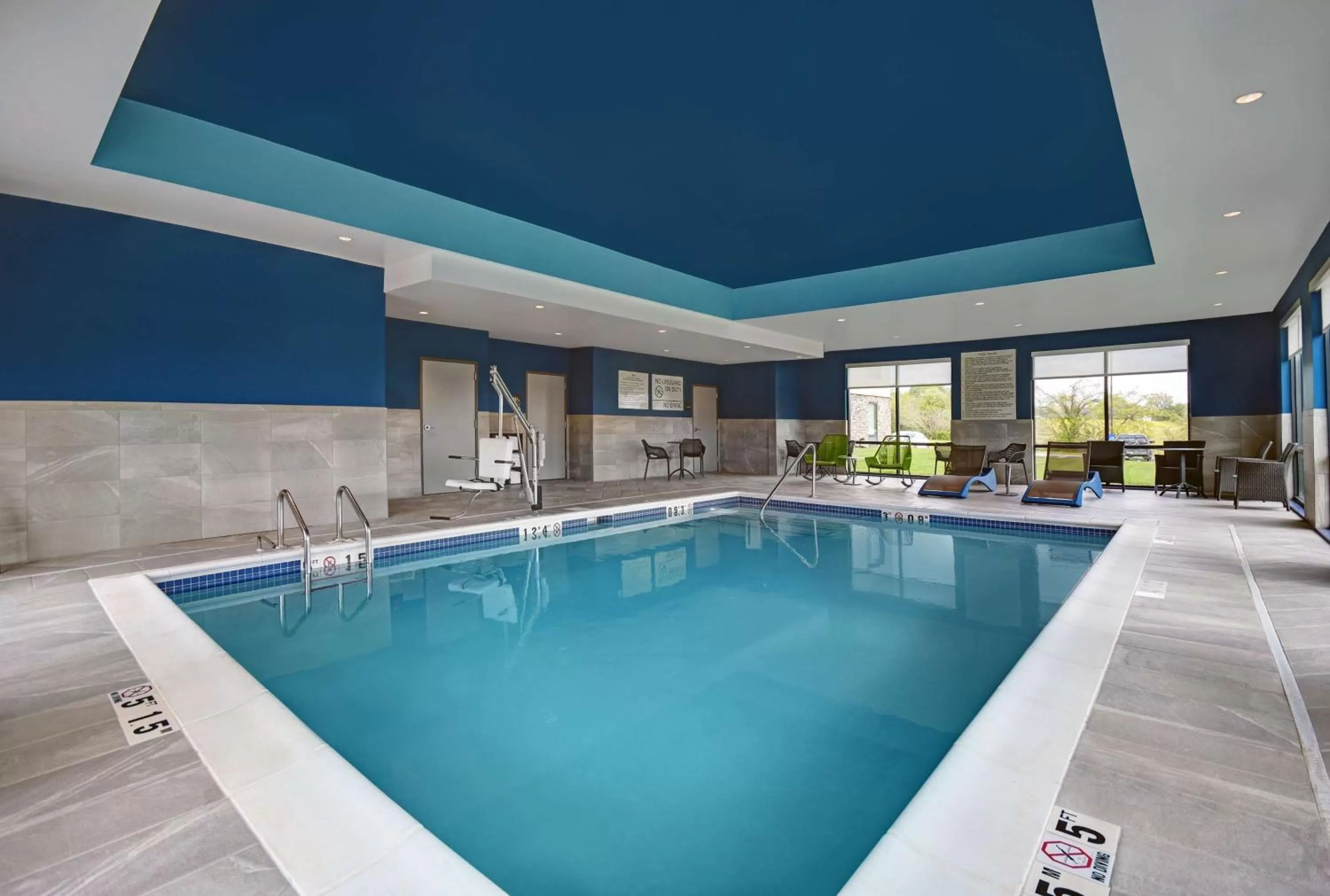 Pool view in Hampton Inn Cave City, KY