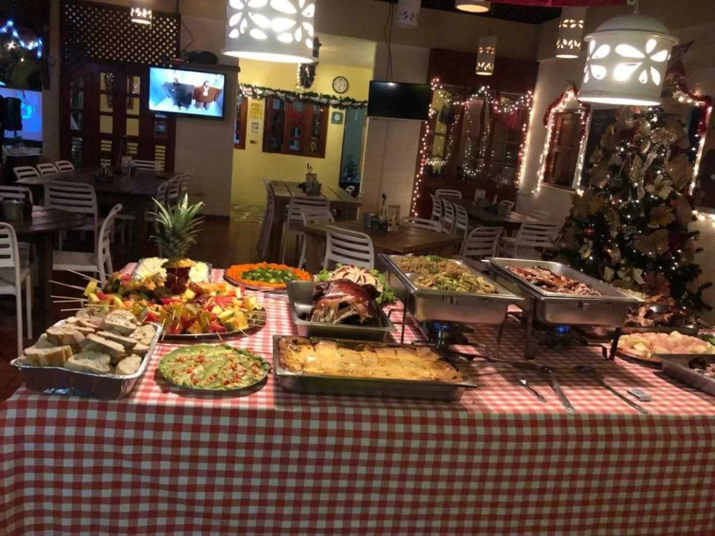 Restaurant/places to eat in Hotel Voramar