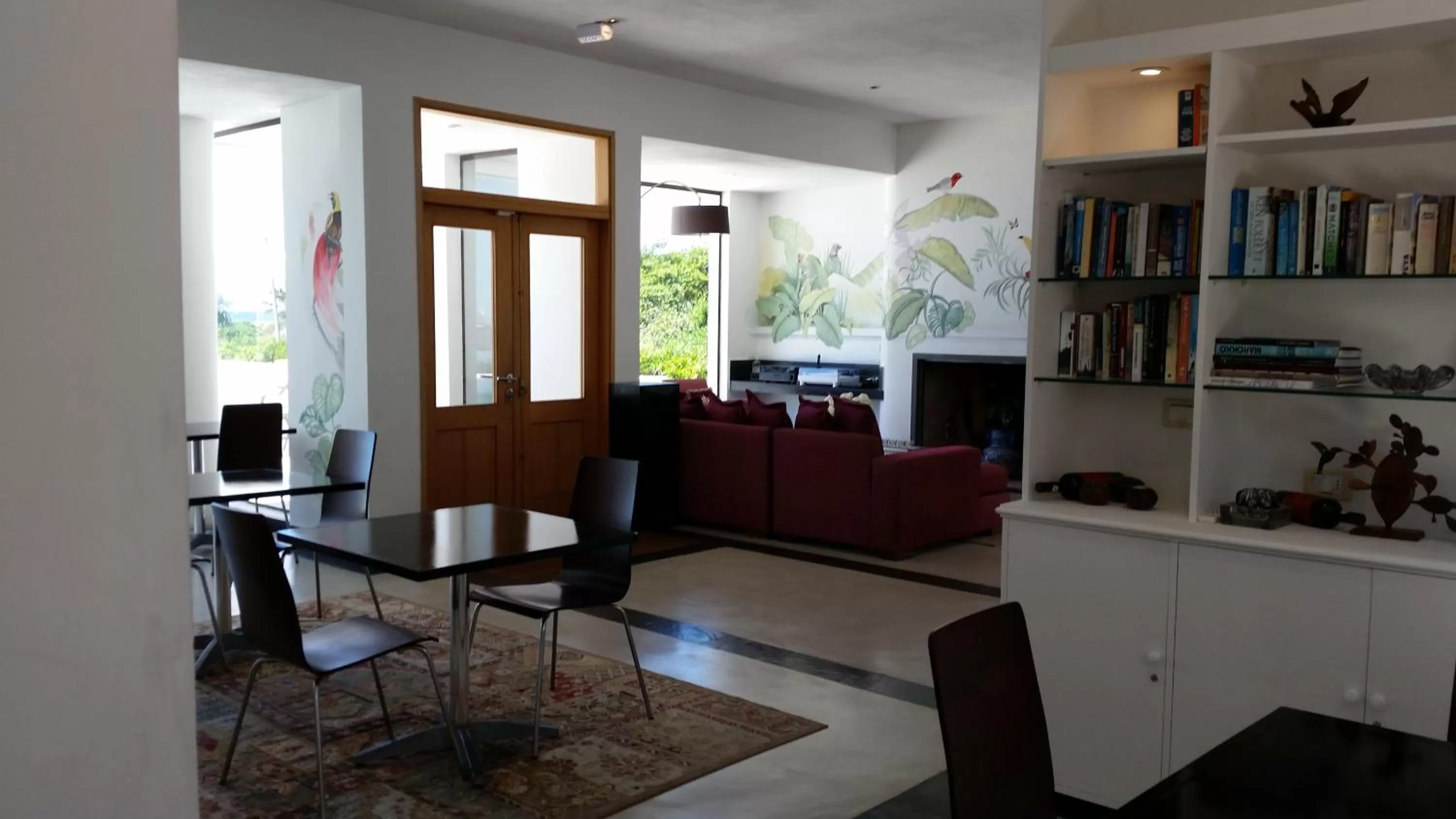 Library in Posada de los Pajaros