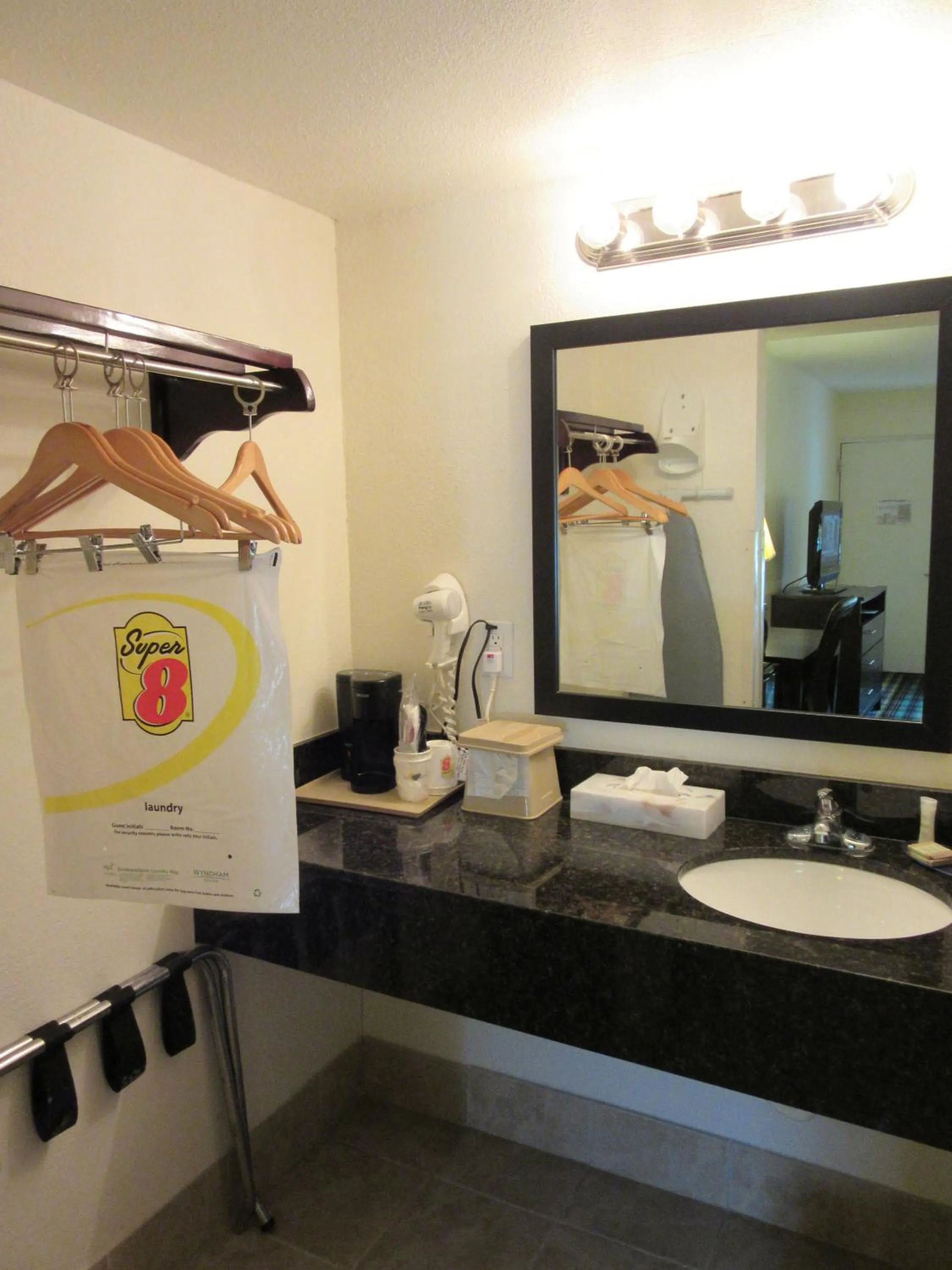 Decorative detail in Super 8 by Wyndham Augusta