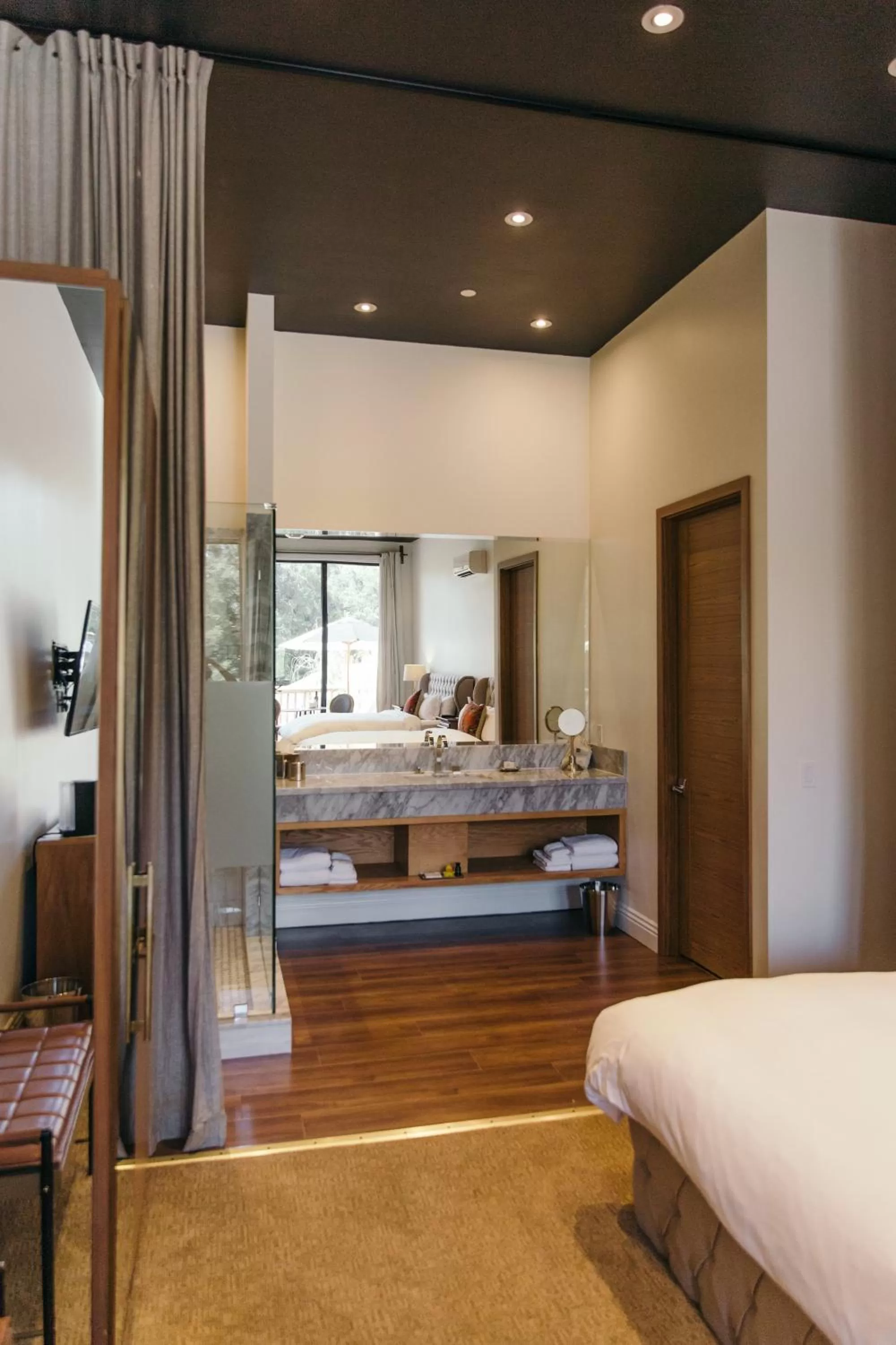 Bathroom, Bed in CALAMIGOS RANCH Resort & Spa