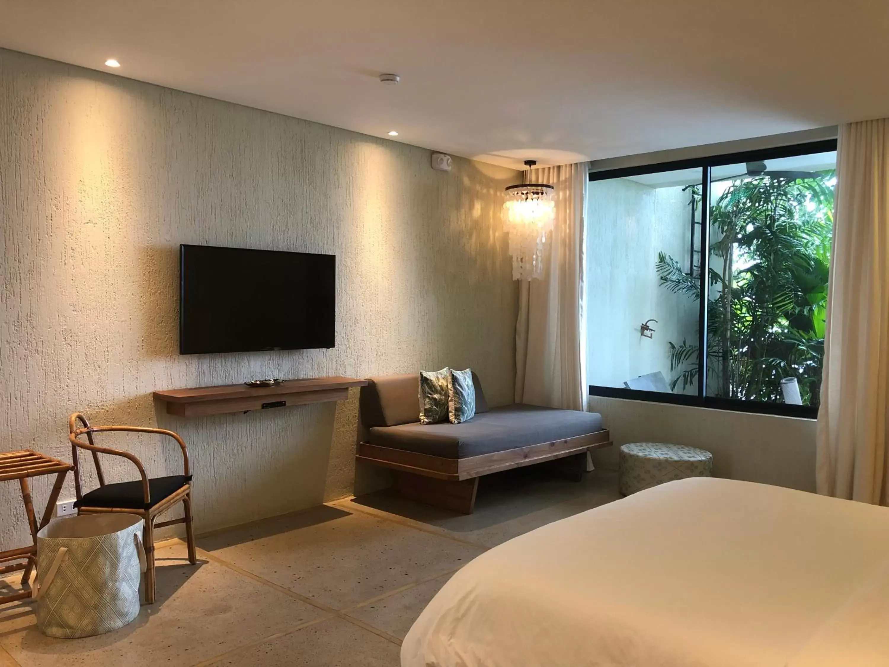 Suite with Pool View in Frangipani El Nido Suite with Pool View in Frangipani El Nido