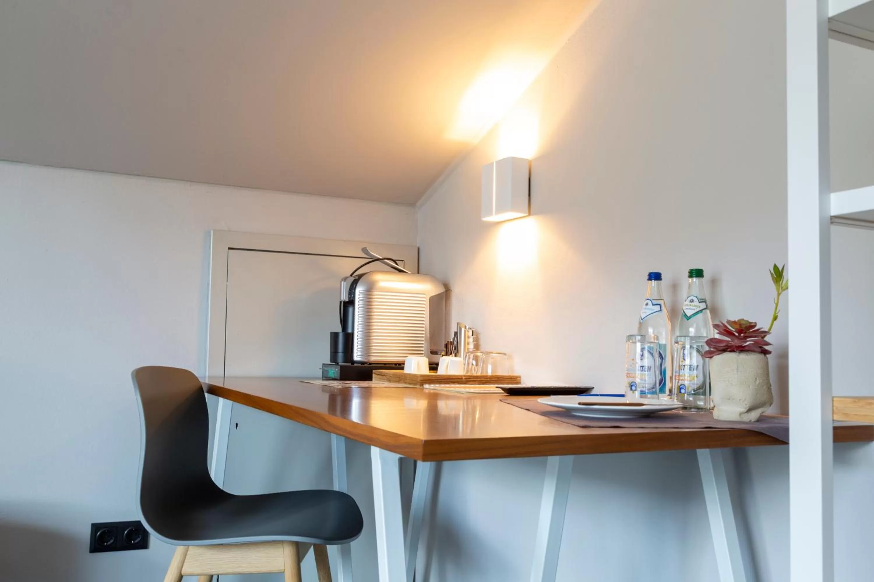 Property building, Kitchen/Kitchenette in Hotel Restaurant Brigitte