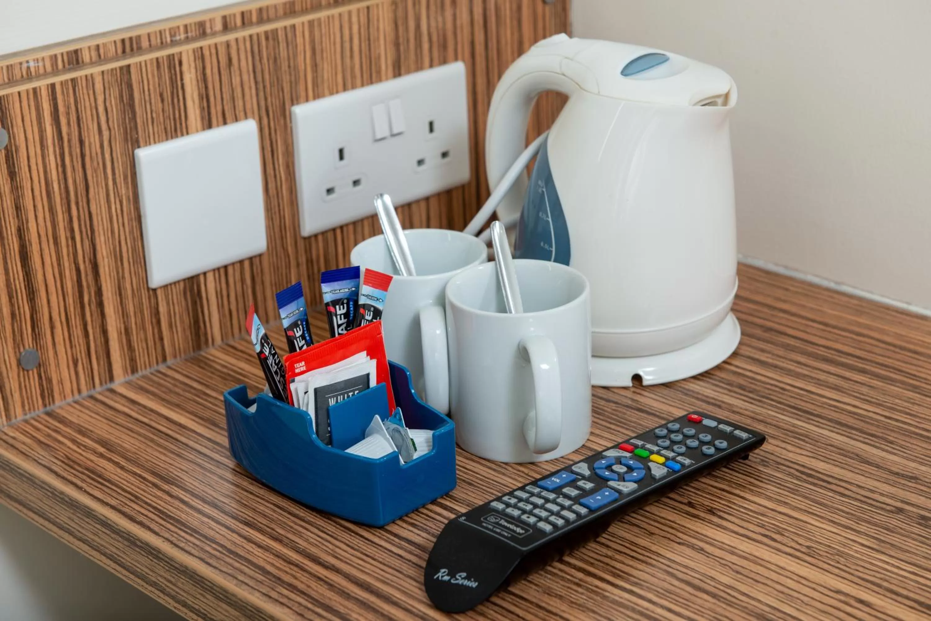 Coffee/tea facilities in Go2 Portishead Marina Hotel