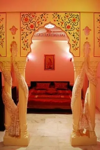 Photo of the whole room in Rani Mahal Hotel