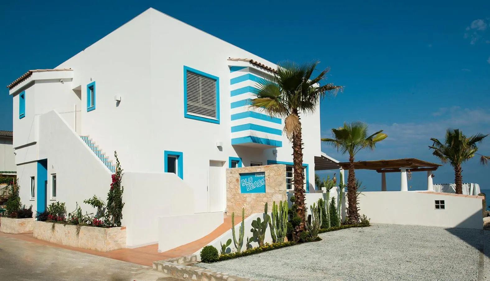 Apartment with Sea View - Separate Building in Piccolo Grand Hotel