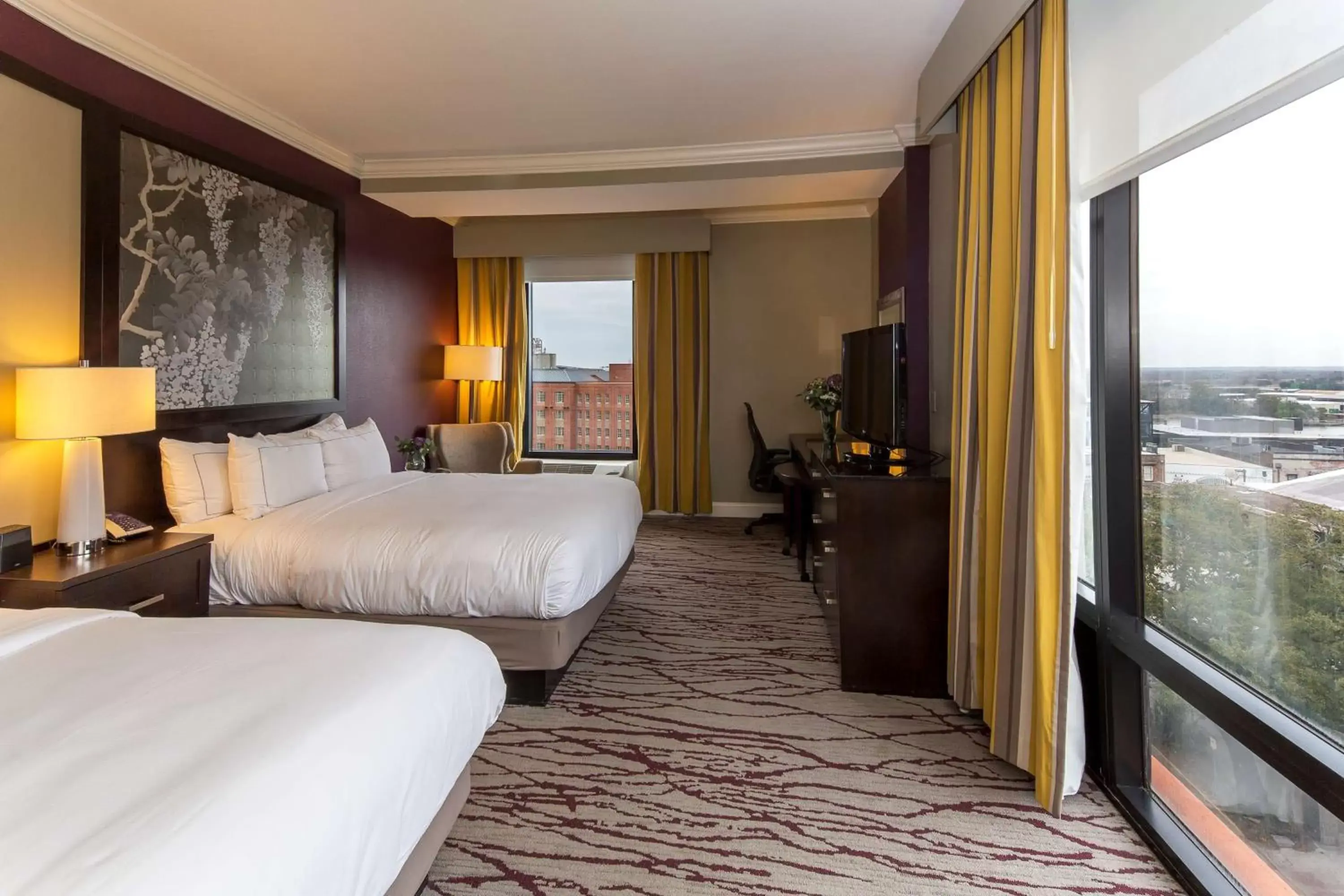 Corner Queen Room with Two Queen Beds in DoubleTree by Hilton Historic Savannah Corner Queen Room with Two Queen Beds in DoubleTree by Hilton Historic Savannah