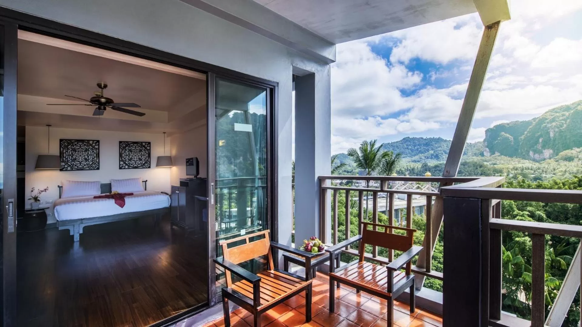 Photo of the whole room in Krabi Chada Resort