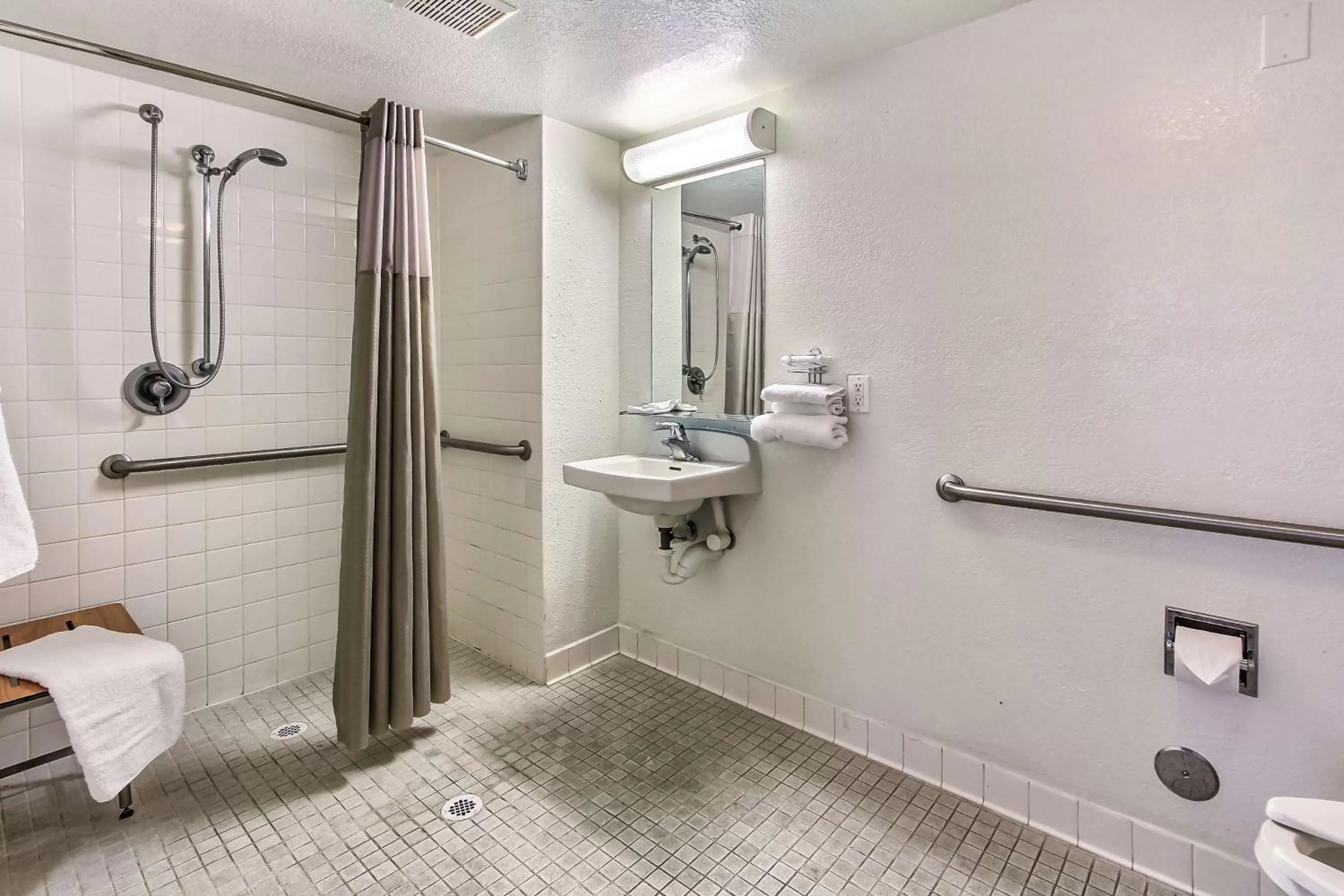 Shower in Motel 6-Salinas, CA - North Monterey Area