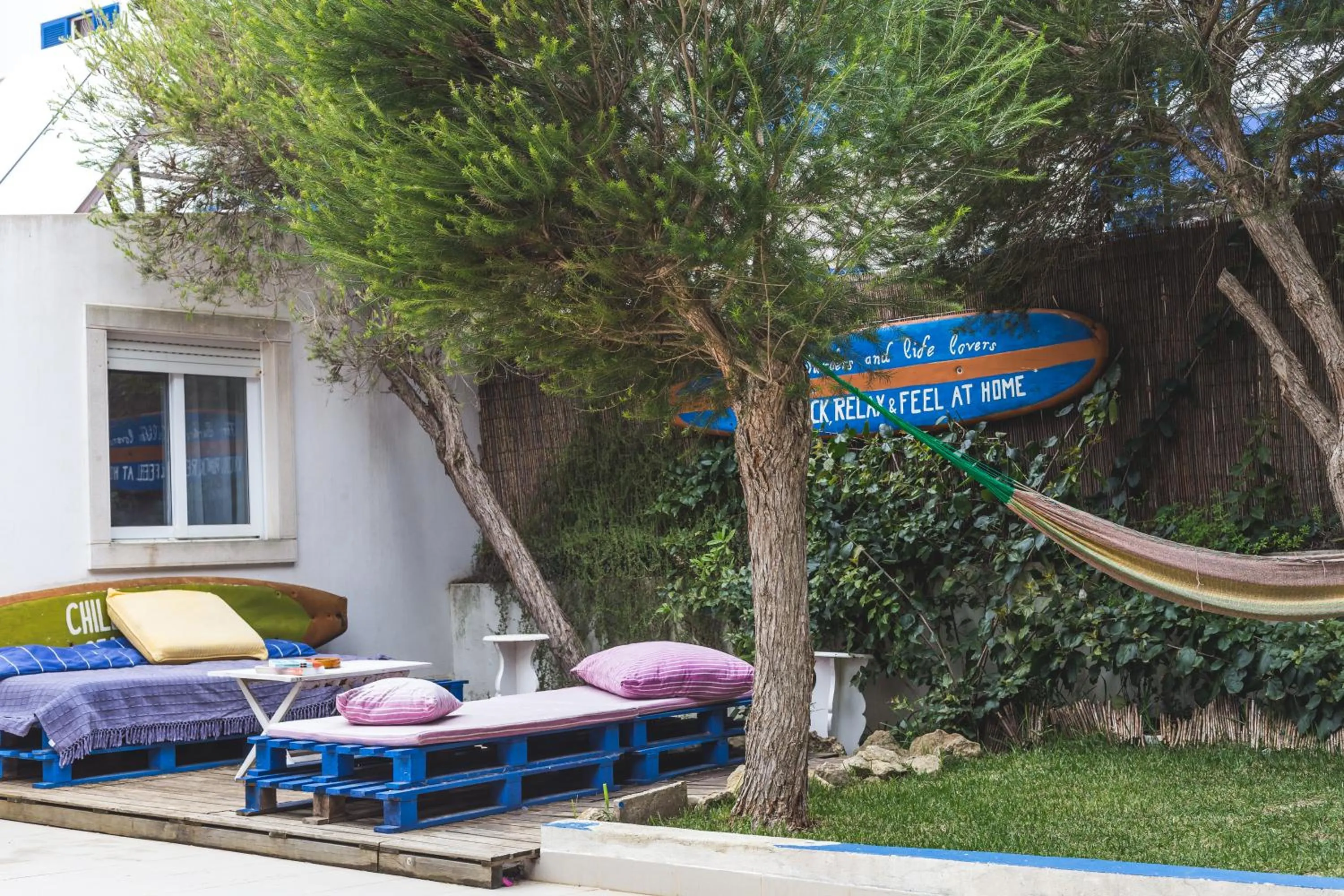 Garden in Ericeira Chill Hill Hostel & Private Rooms