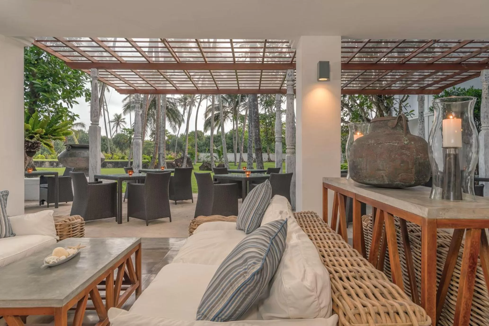 Restaurant/places to eat in The Villa Bentota by KK Collection