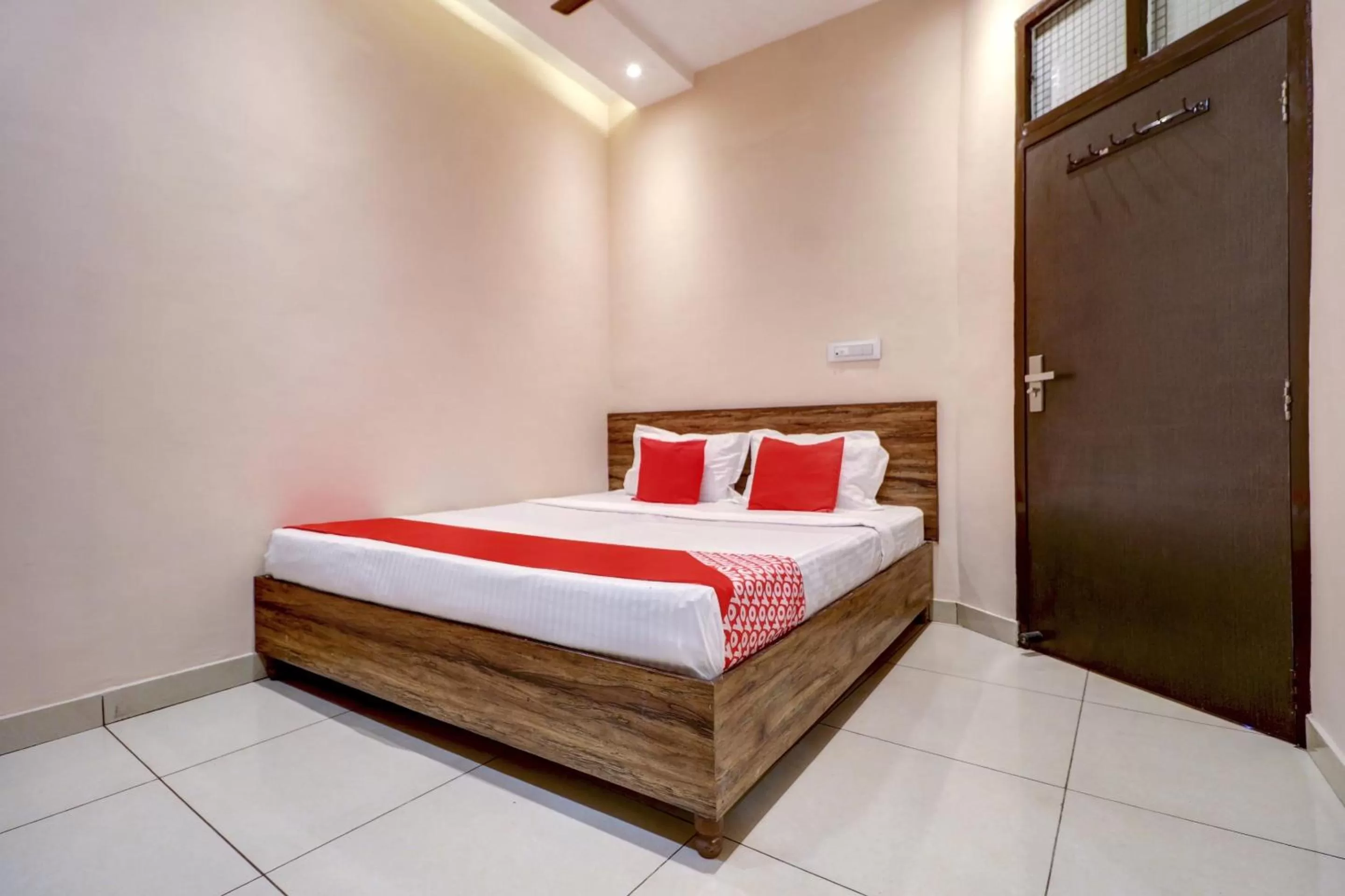Bedroom, Bed in OYO Flagship 77562 Hotel Kabir