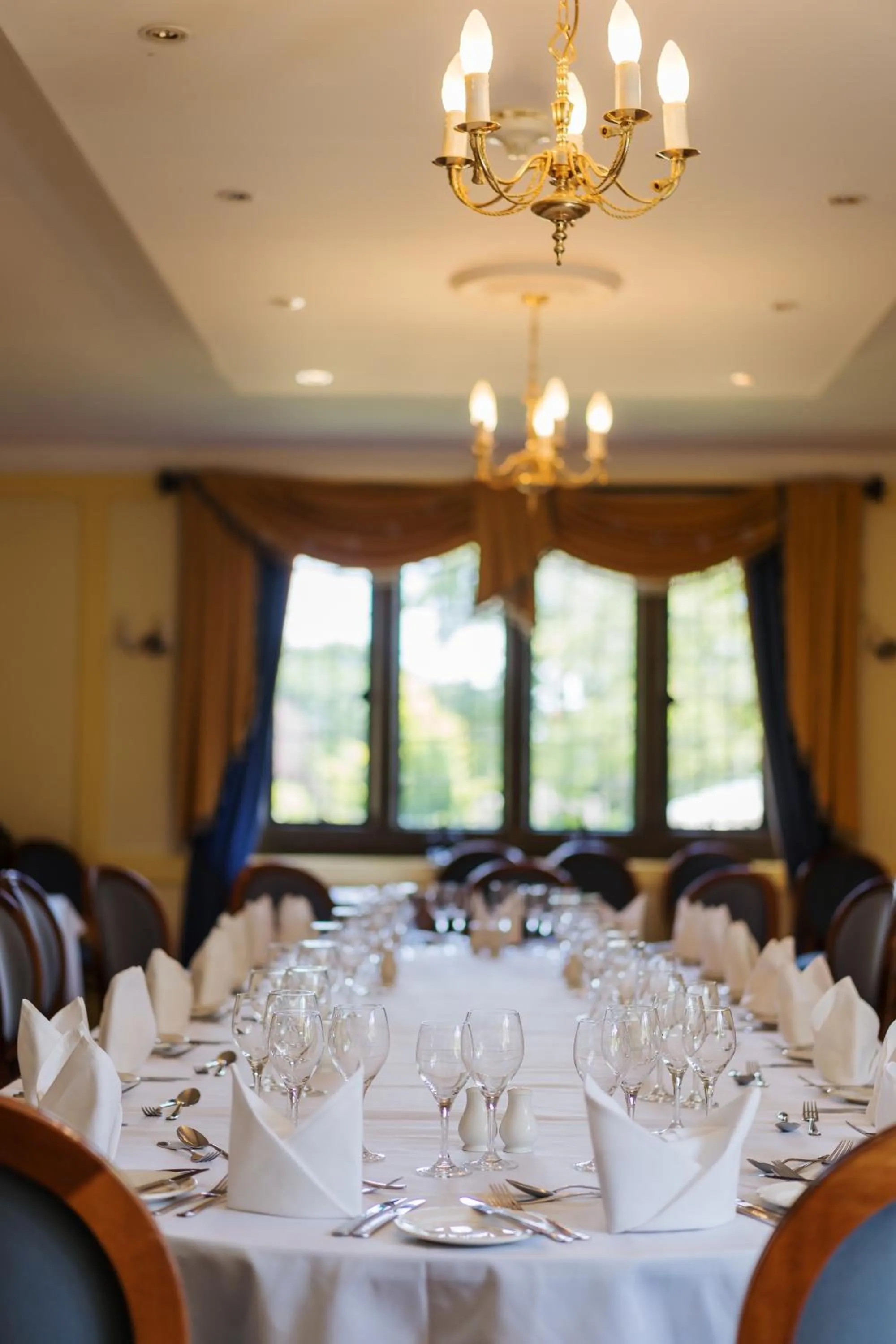 Restaurant/places to eat in Passford House Hotel
