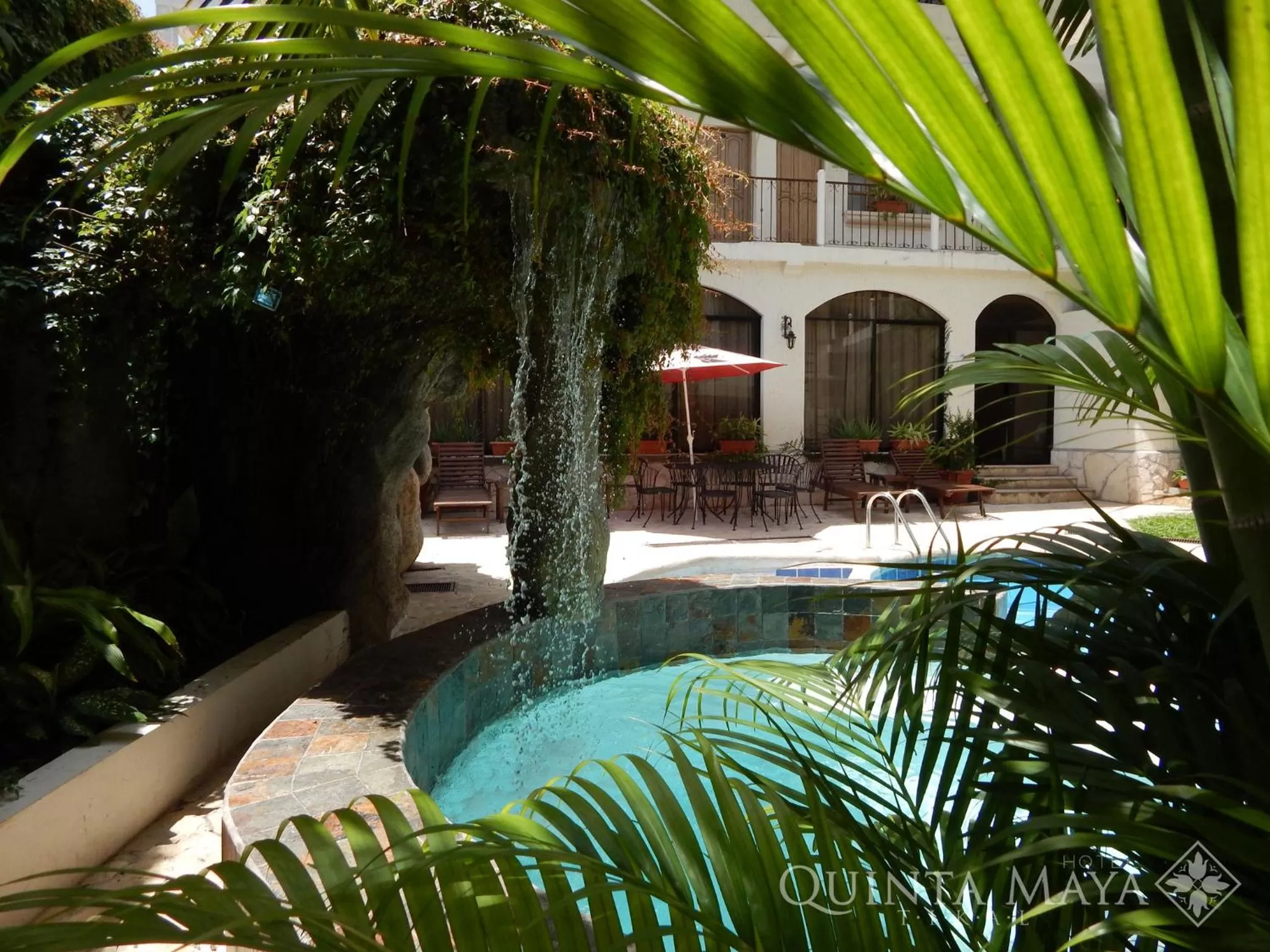 Patio, Swimming Pool in Hotel Quinta Maya