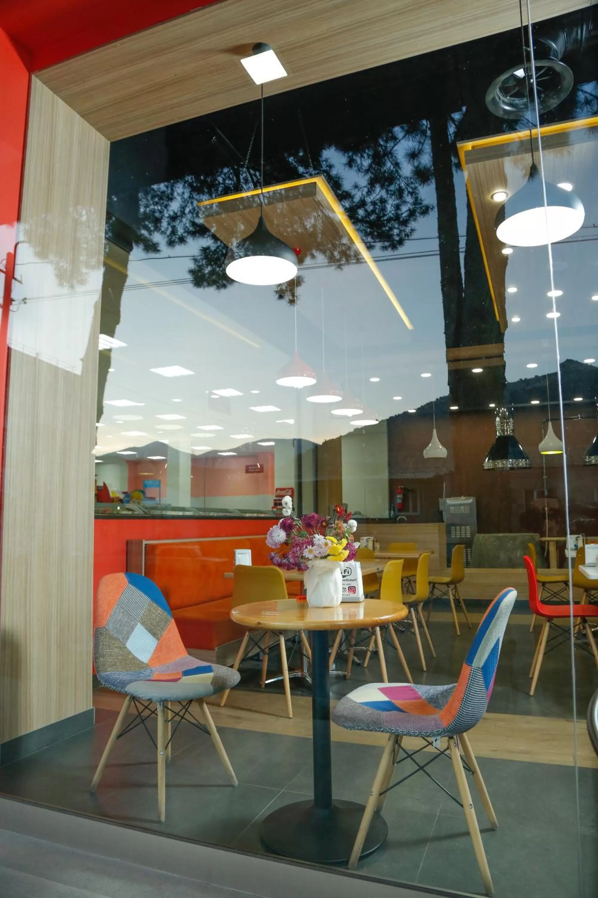 Restaurant/Places to Eat in Hotel Lider Complex