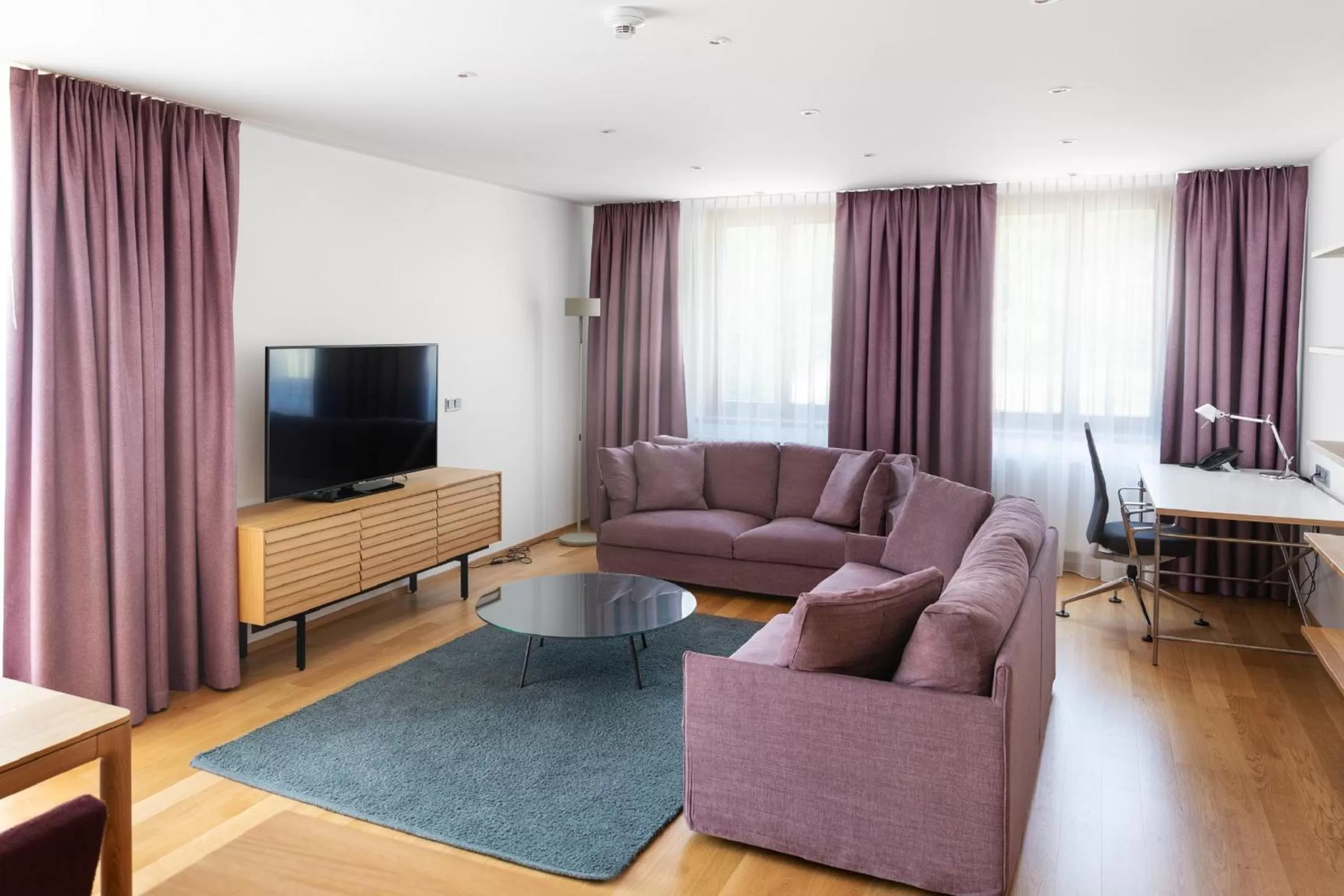 TV and multimedia, Seating Area in Hotel Schloss Hernstein