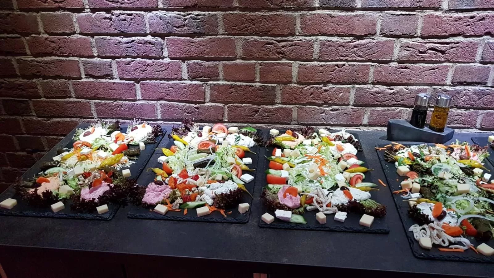 Food and drinks in Achilleon III